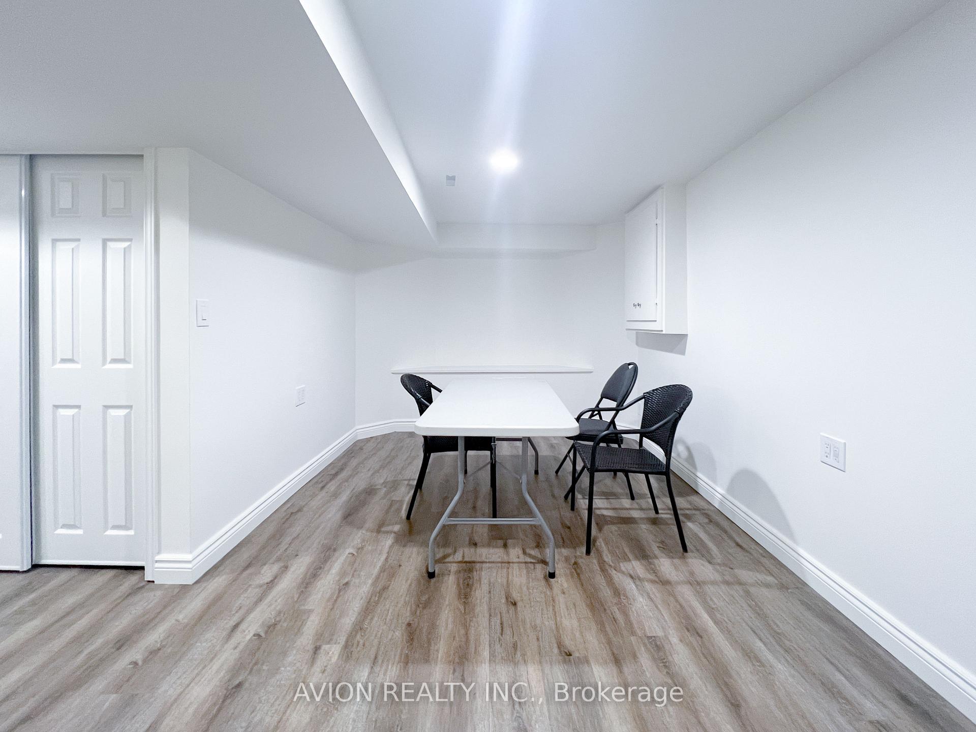 Photo 3 of Unit Lower, 48 Samuel Oster Avenue, Vaughan, Brownridge — HOMEH