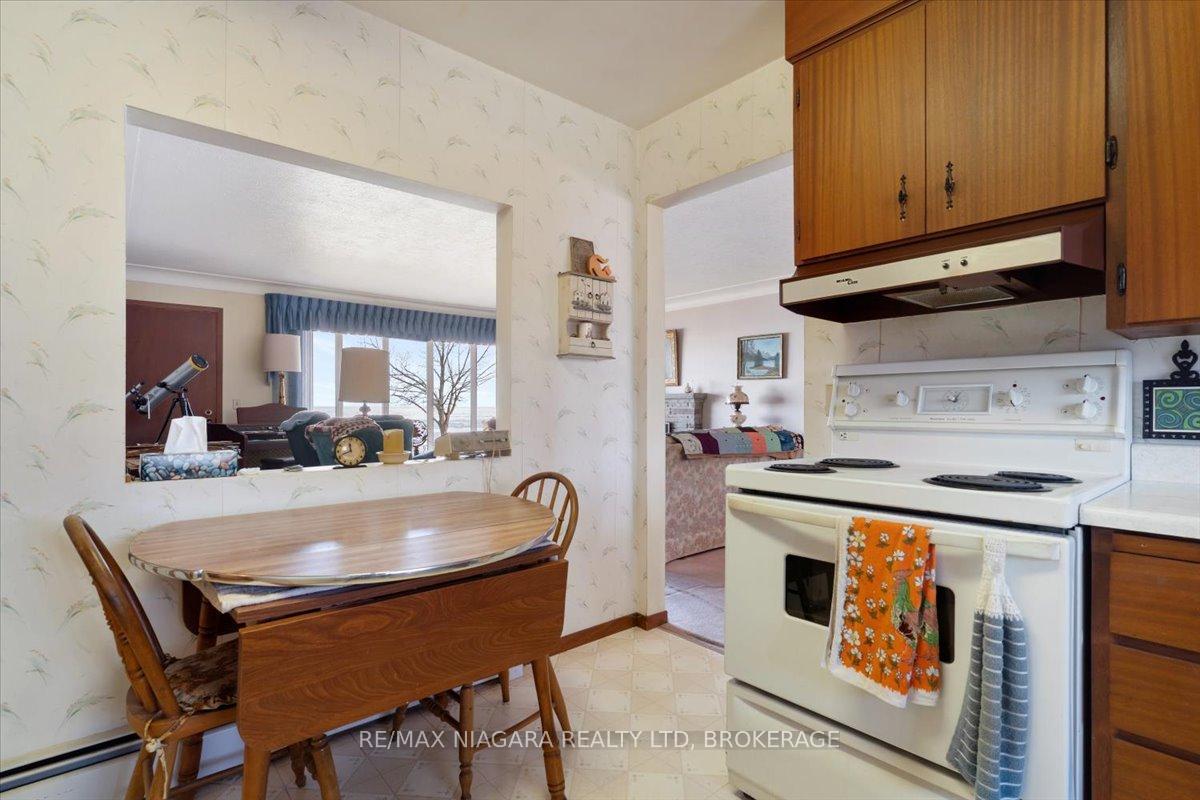 Photo 12 of 12 Harbourview Road, Wainfleet, Lakeshore — HOMEH