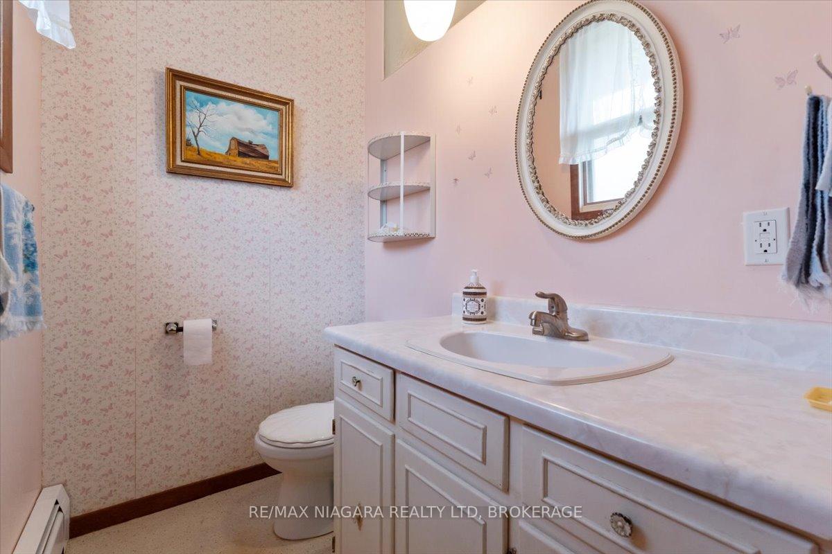Photo 18 of 12 Harbourview Road, Wainfleet, Lakeshore — HOMEH