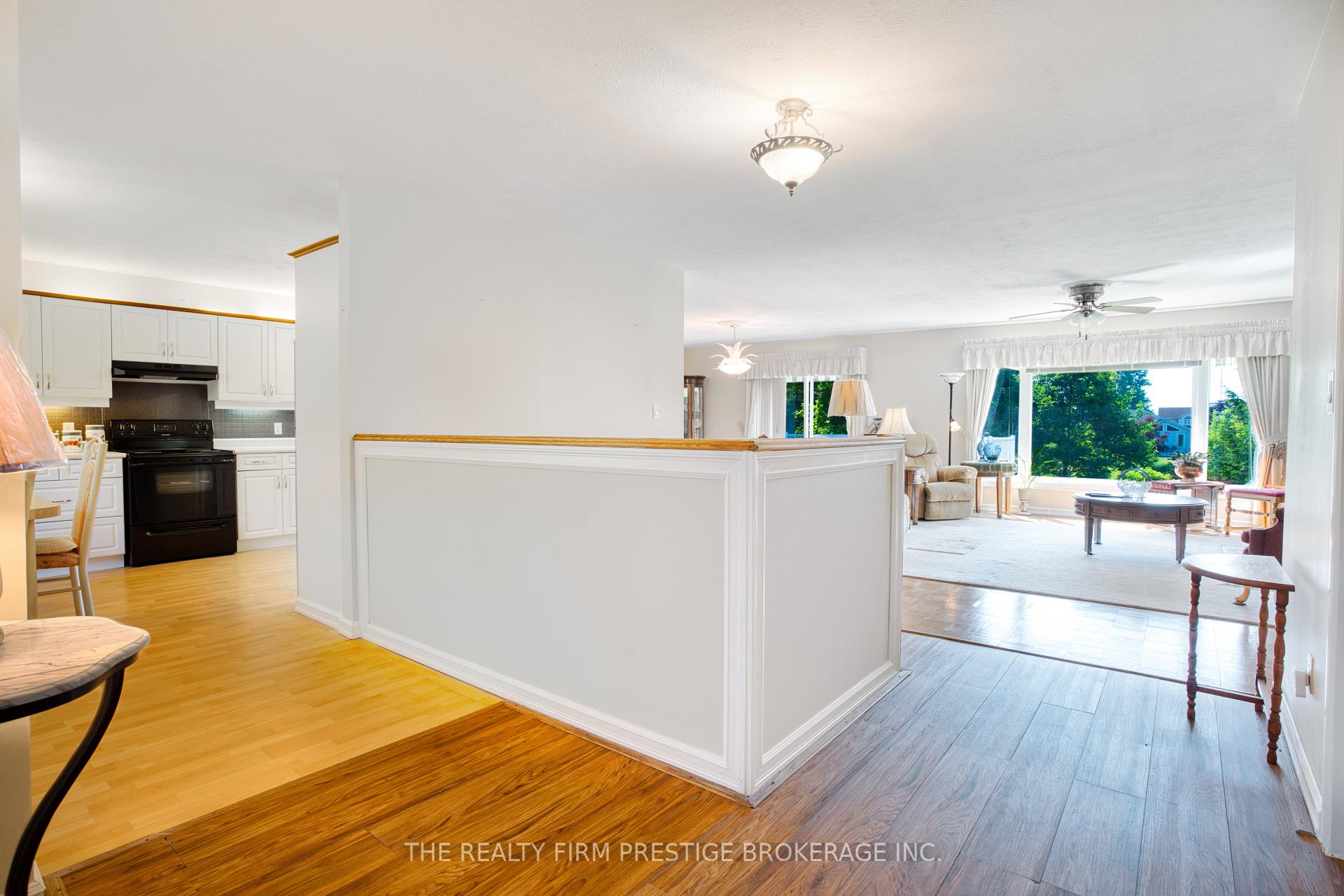 Photo 5 of 25189 Gray Line, West Elgin, Rural West Elgin — HOMEH