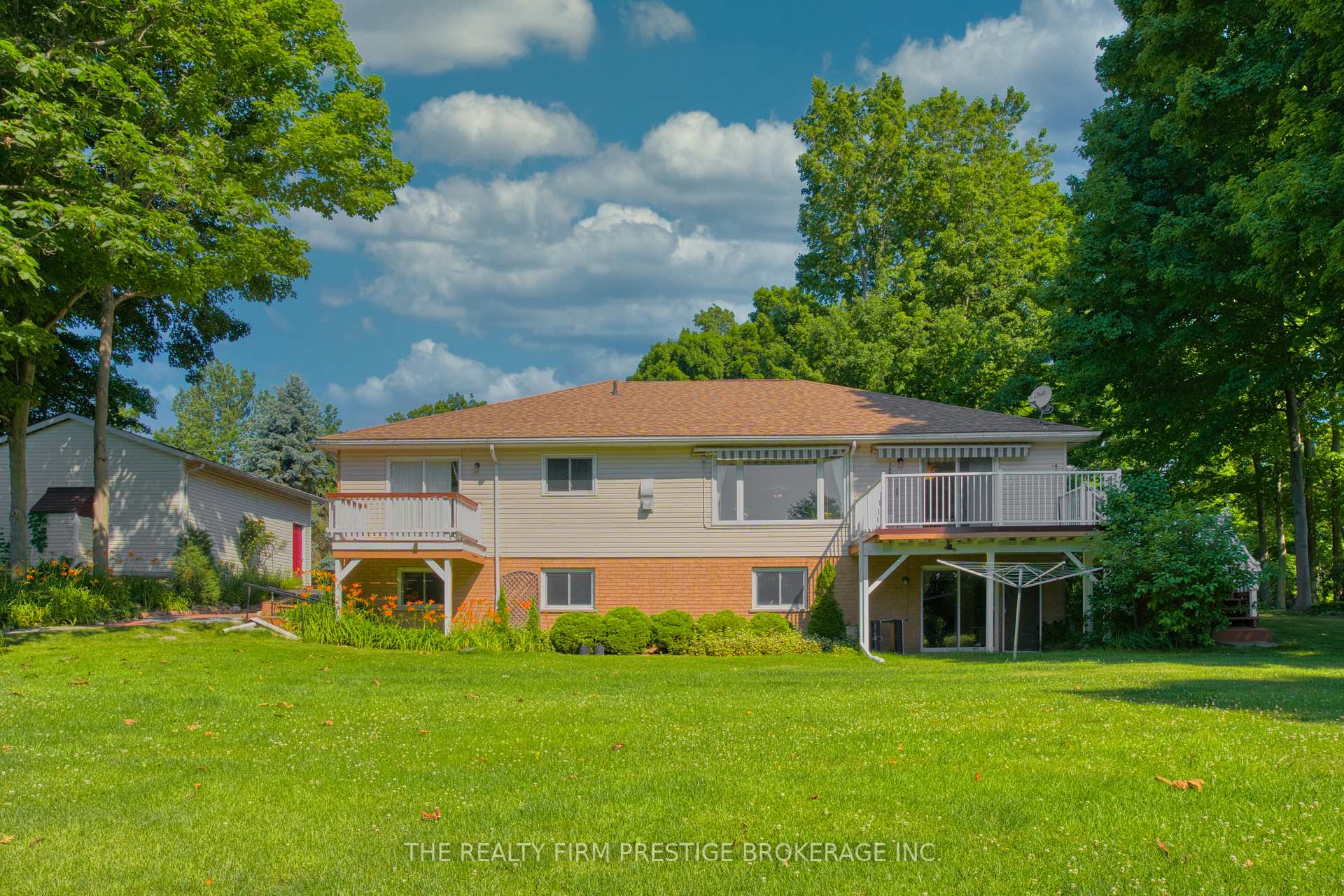 Photo 33 of 25189 Gray Line, West Elgin, Rural West Elgin — HOMEH