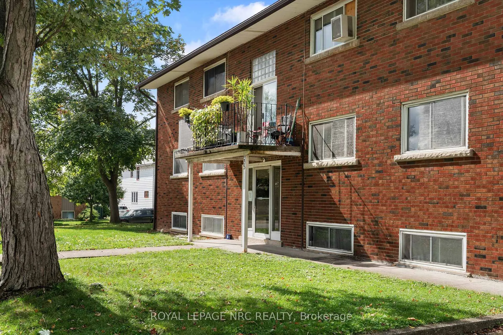Photo 5 of 35 Aqueduct Street, Welland, Prince Charles — HOMEH