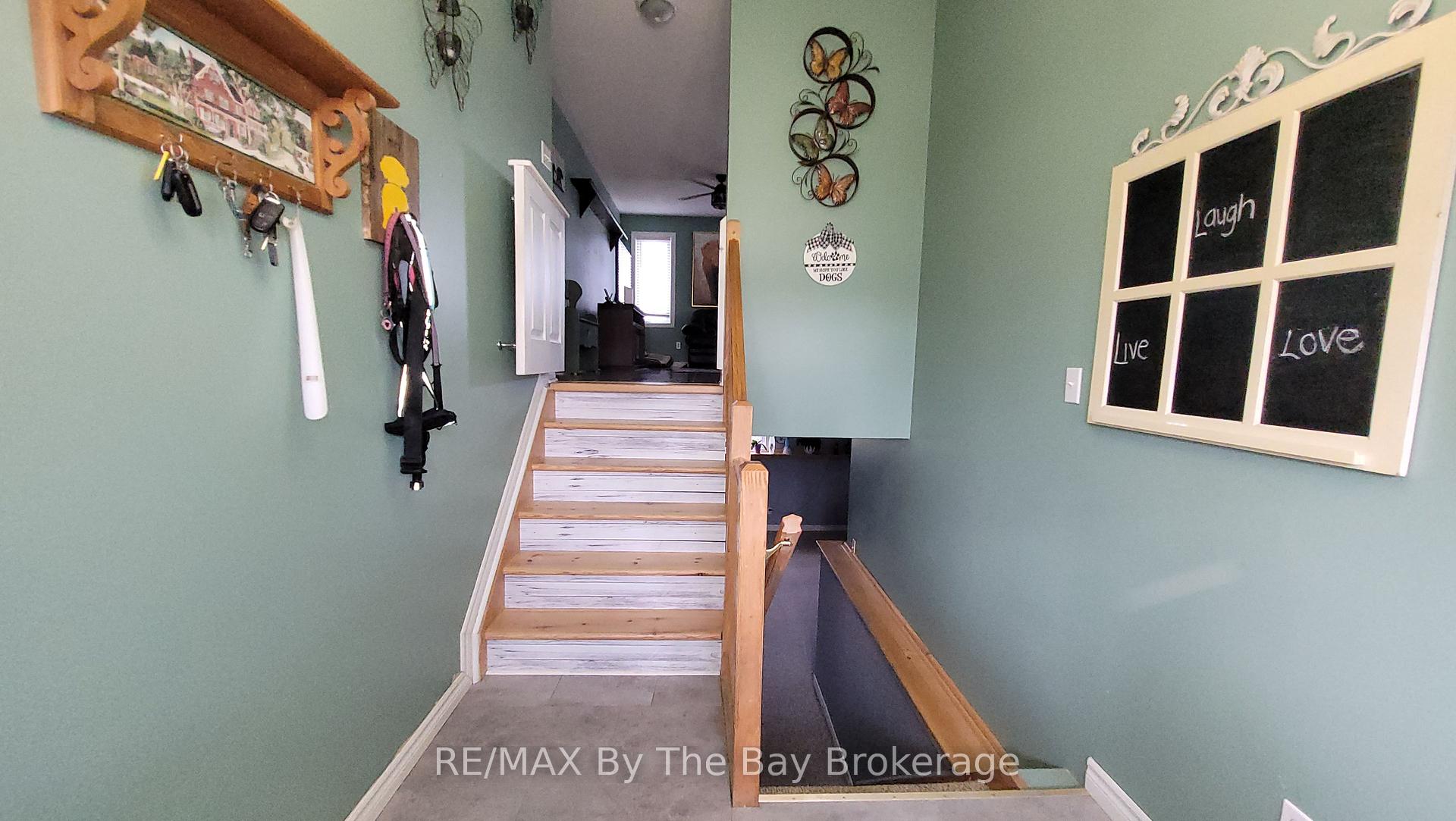 Photo 3 of 36A Meadowlark Boulevard, Wasaga Beach — HOMEH