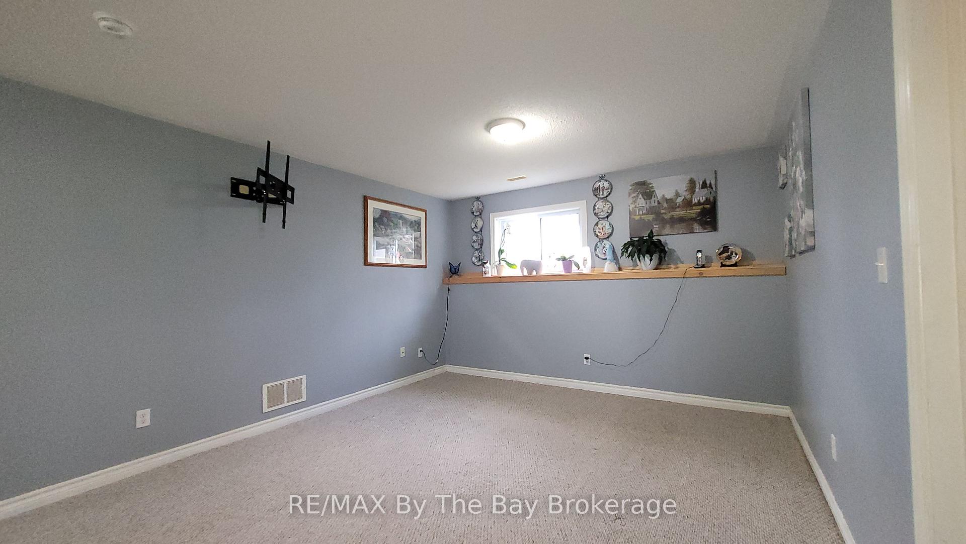 Photo 21 of 36A Meadowlark Boulevard, Wasaga Beach — HOMEH