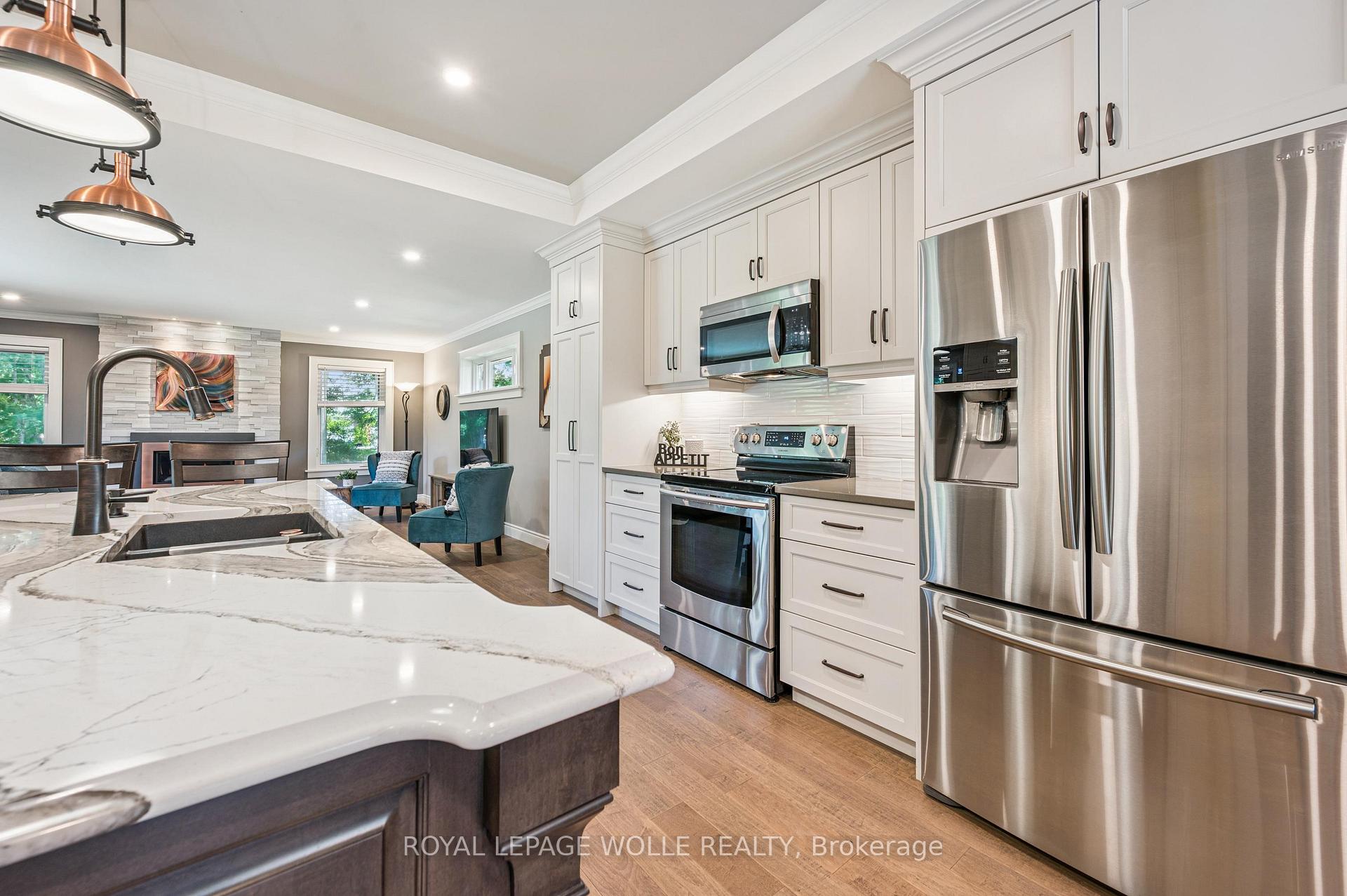 Photo 11 of 558 Elm Ridge Place, Waterloo — HOMEH
