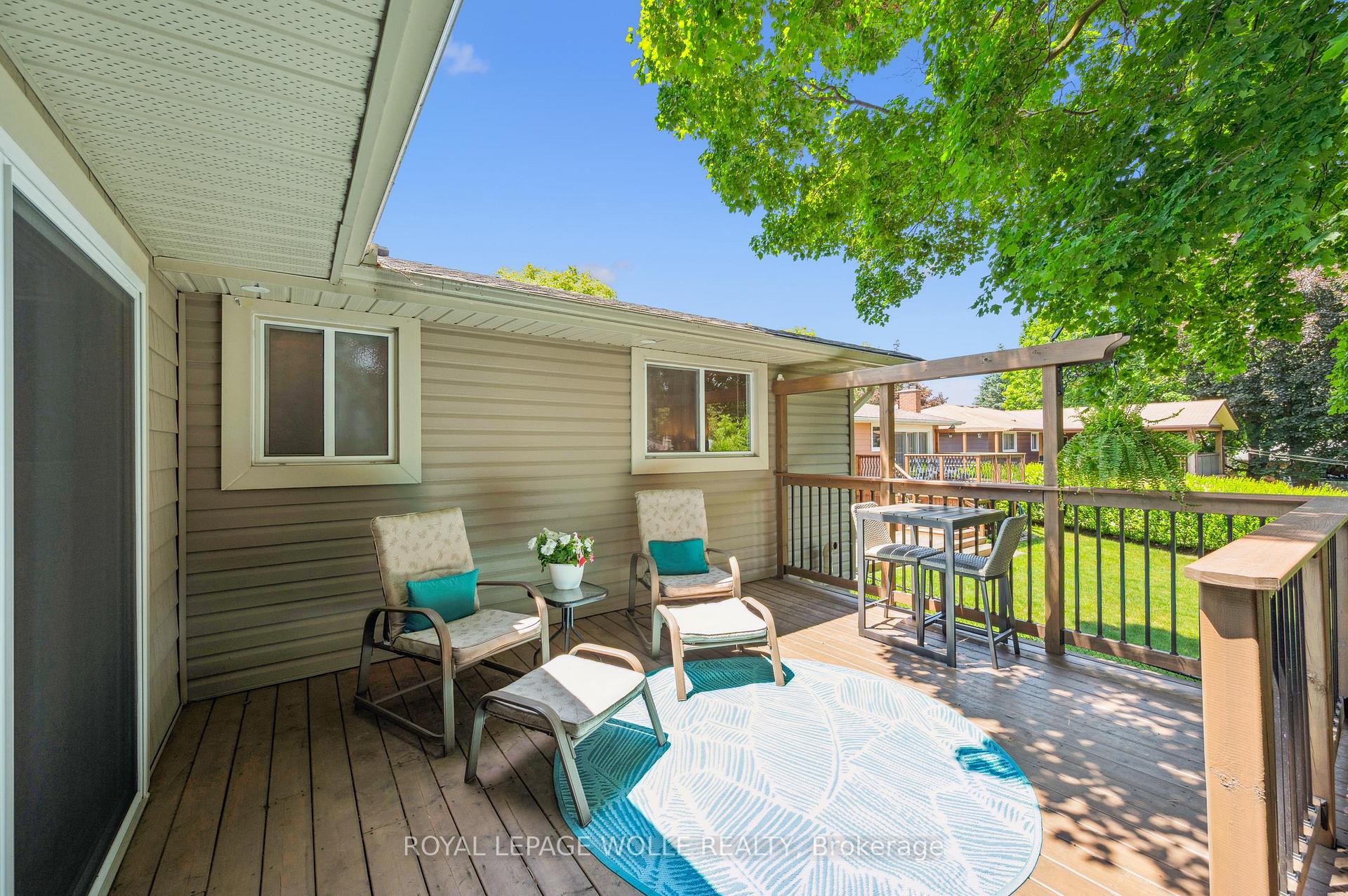 Photo 17 of 558 Elm Ridge Place, Waterloo — HOMEH