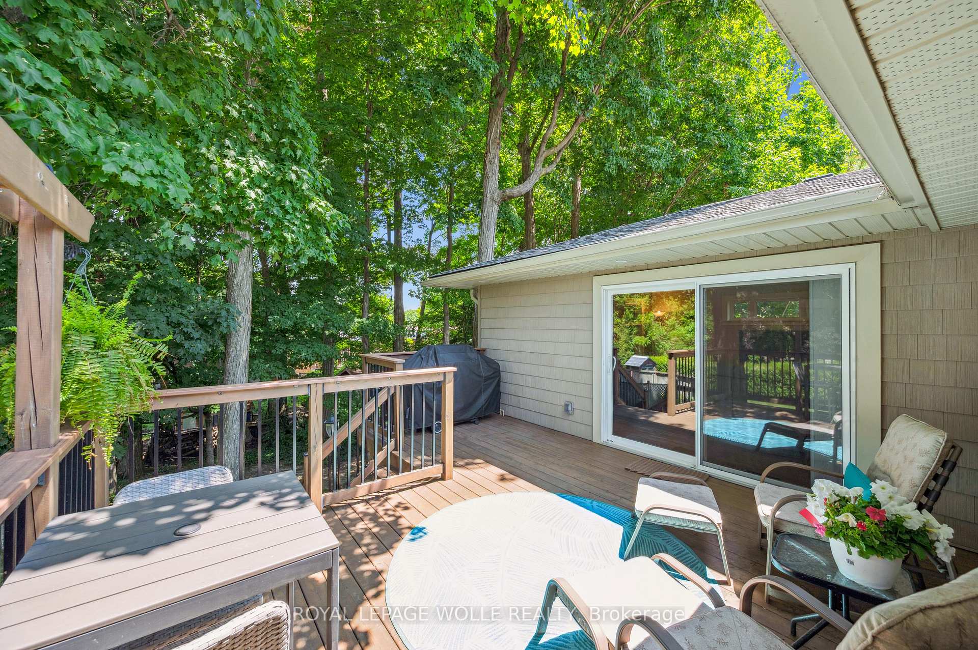 Photo 18 of 558 Elm Ridge Place, Waterloo — HOMEH
