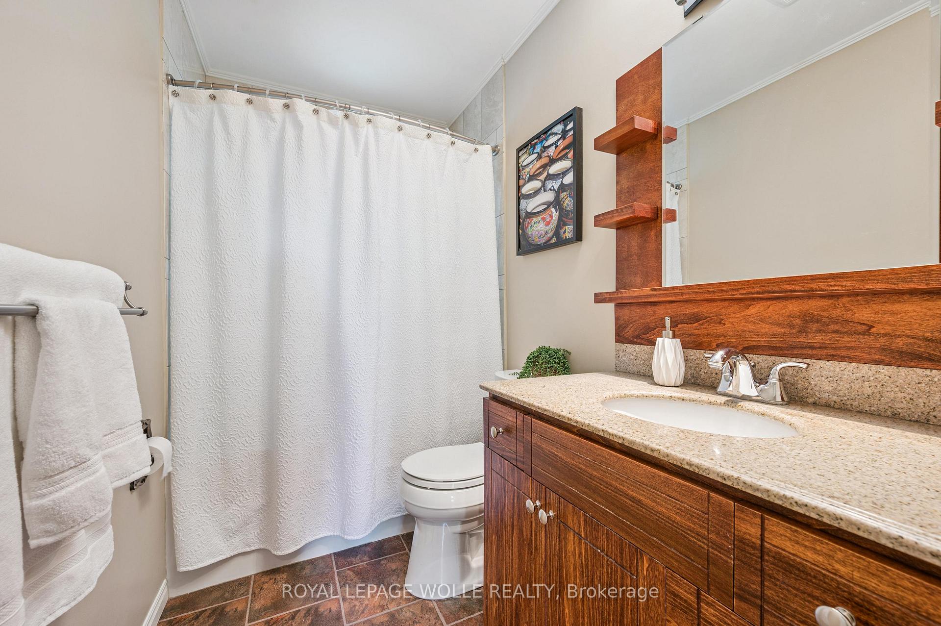Photo 23 of 558 Elm Ridge Place, Waterloo — HOMEH