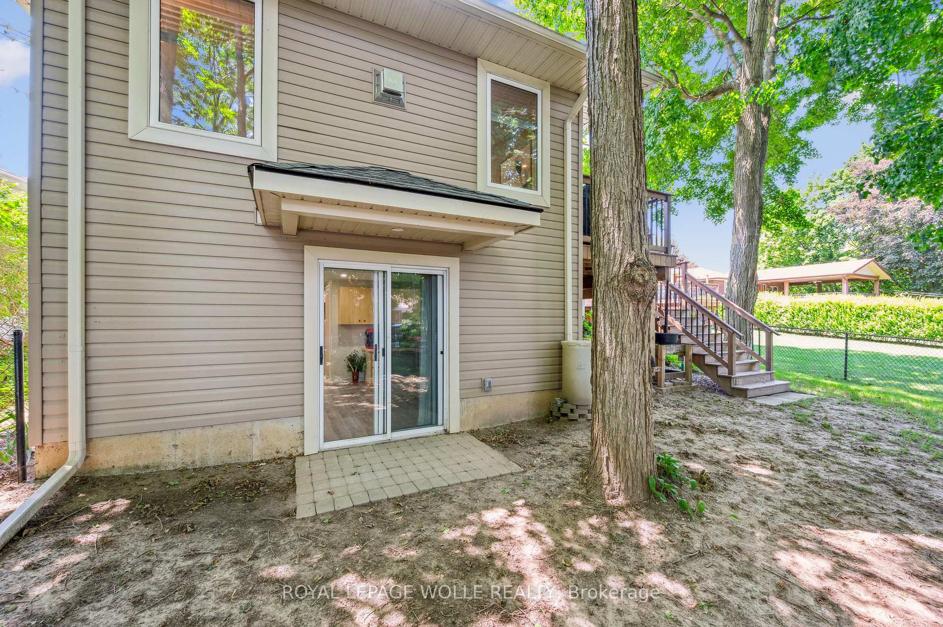 Photo 31 of 558 Elm Ridge Place, Waterloo — HOMEH
