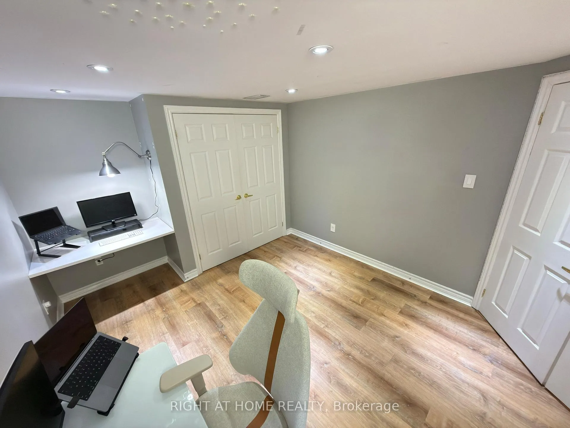 Photo 5 of 3 Bellagio Crescent, Vaughan, Patterson — HOMEH