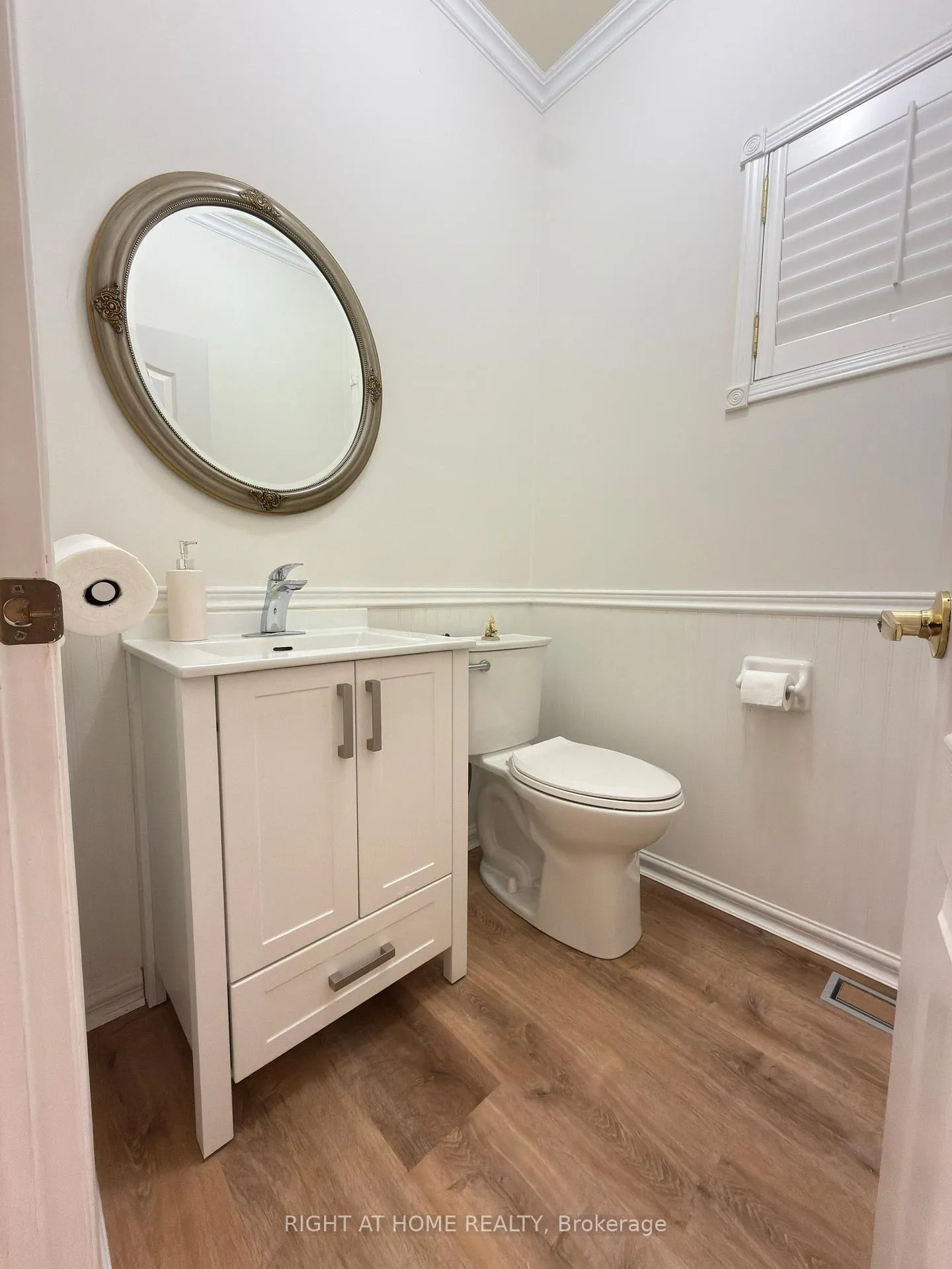 Photo 9 of 3 Bellagio Crescent, Vaughan, Patterson — HOMEH