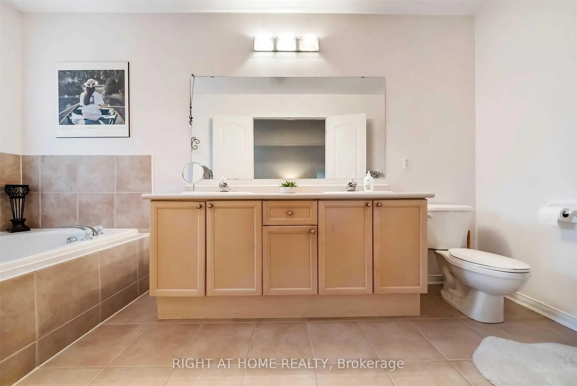 Photo 23 of 3 Bellagio Crescent, Vaughan, Patterson — HOMEH