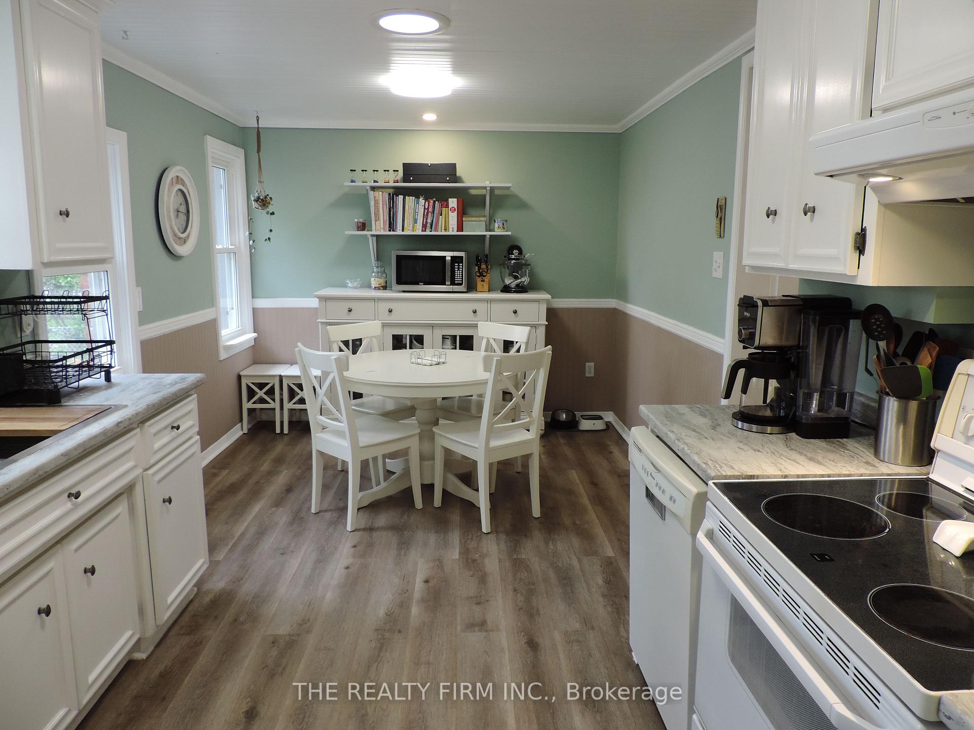 Photo 24 of 11 South Street E, Aylmer — HOMEH