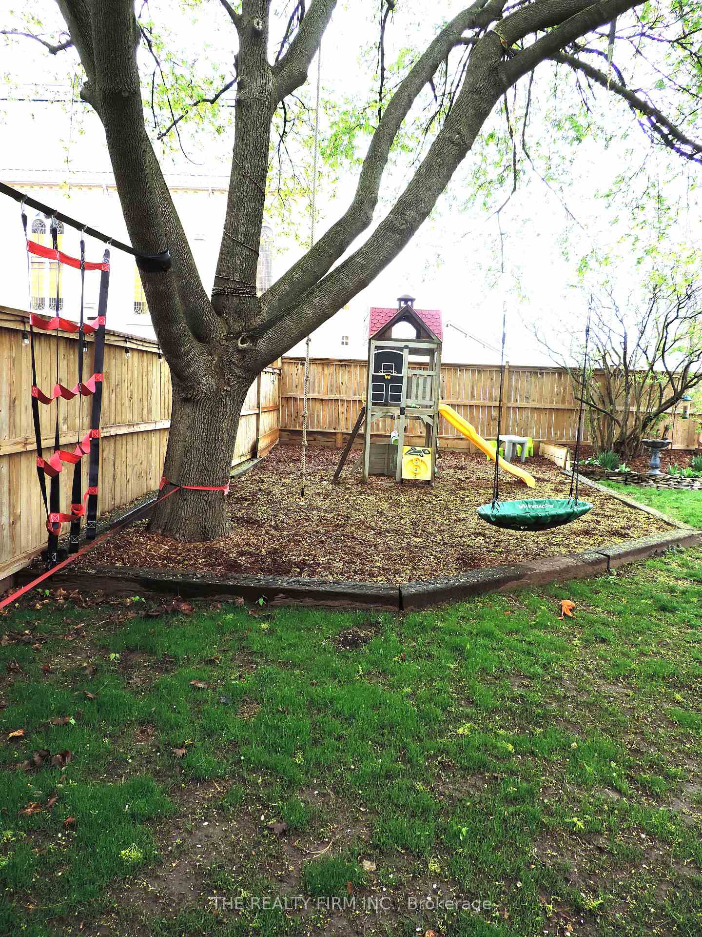 Photo 36 of 11 South Street E, Aylmer — HOMEH