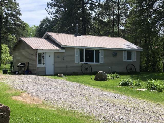 Photo 5 of 25 Doe Lake Rd., Armour, Katrine — HOMEH