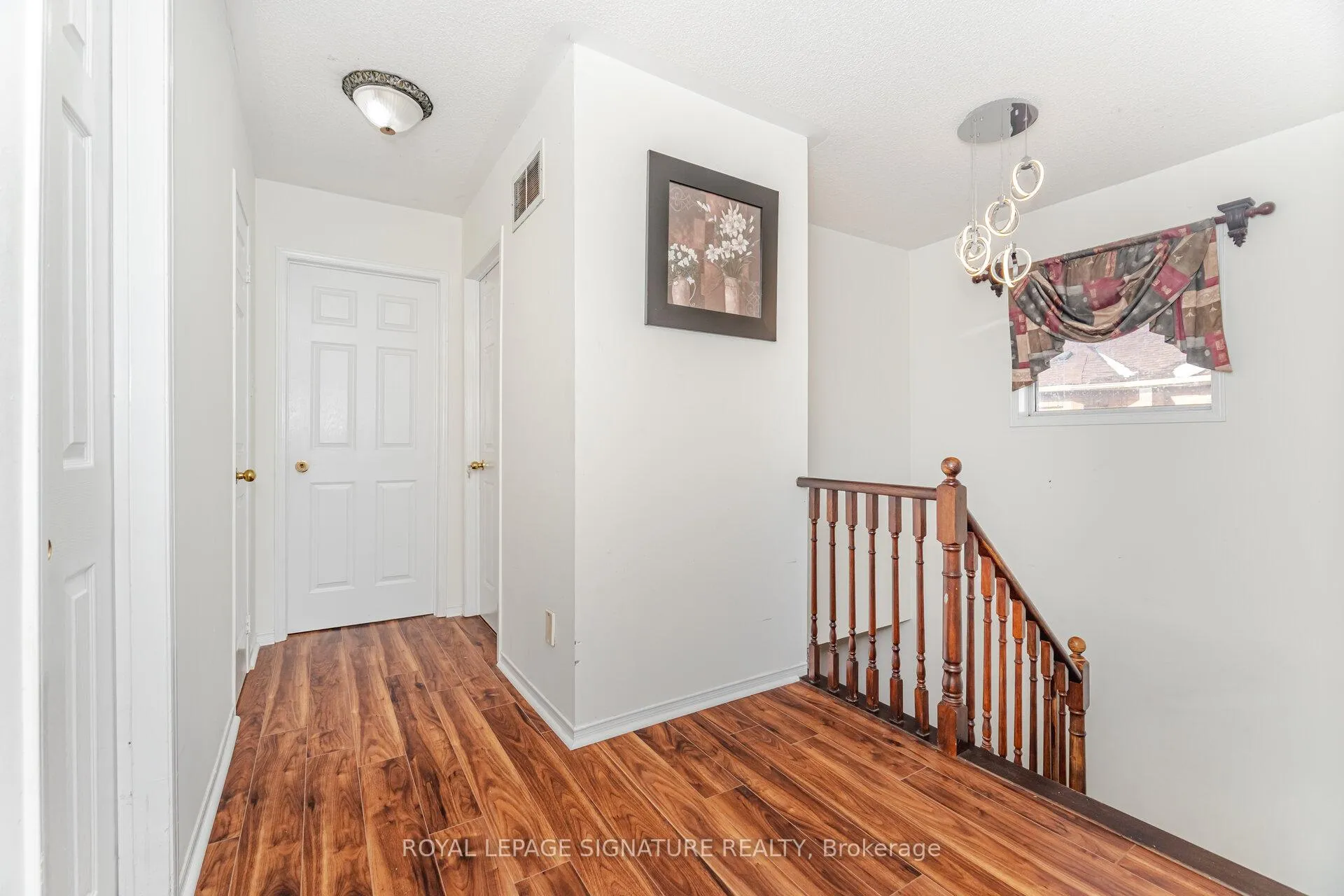 Photo 22 of 184 Lindenshire Avenue, Vaughan, Maple — HOMEH