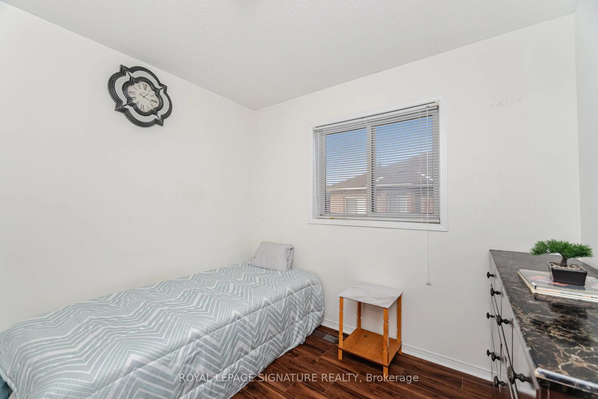 Photo 32 of 184 Lindenshire Avenue, Vaughan, Maple — HOMEH