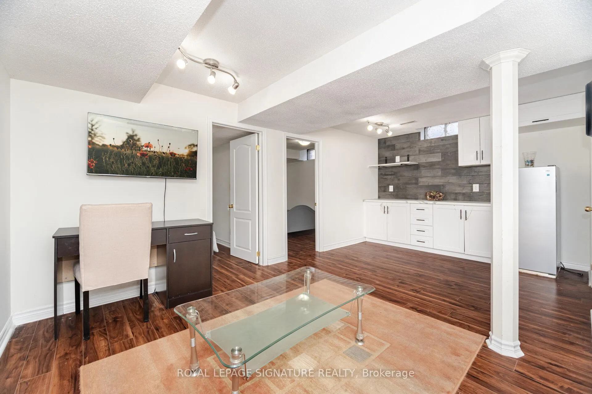 Photo 41 of 184 Lindenshire Avenue, Vaughan, Maple — HOMEH
