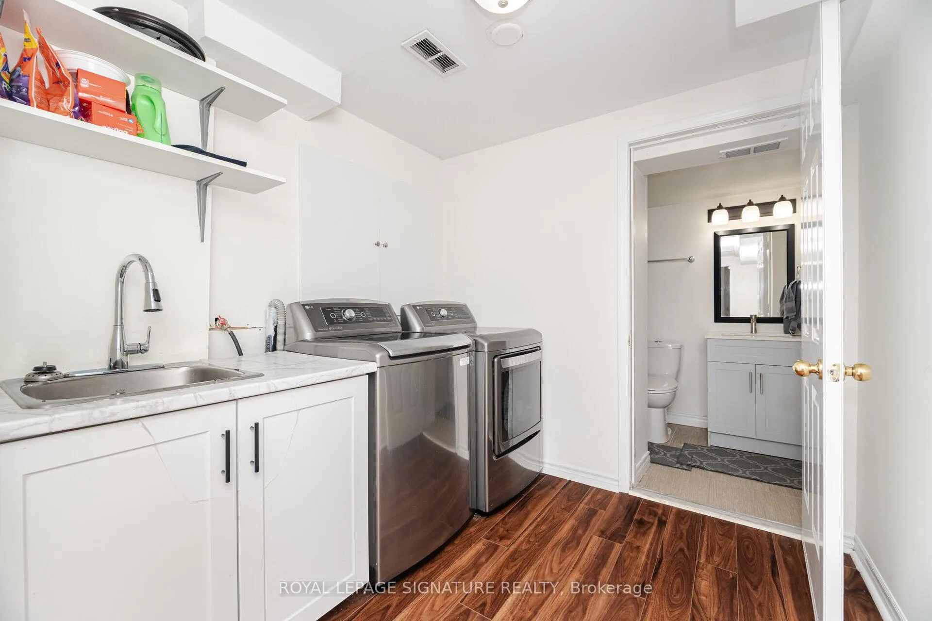 Photo 45 of 184 Lindenshire Avenue, Vaughan, Maple — HOMEH