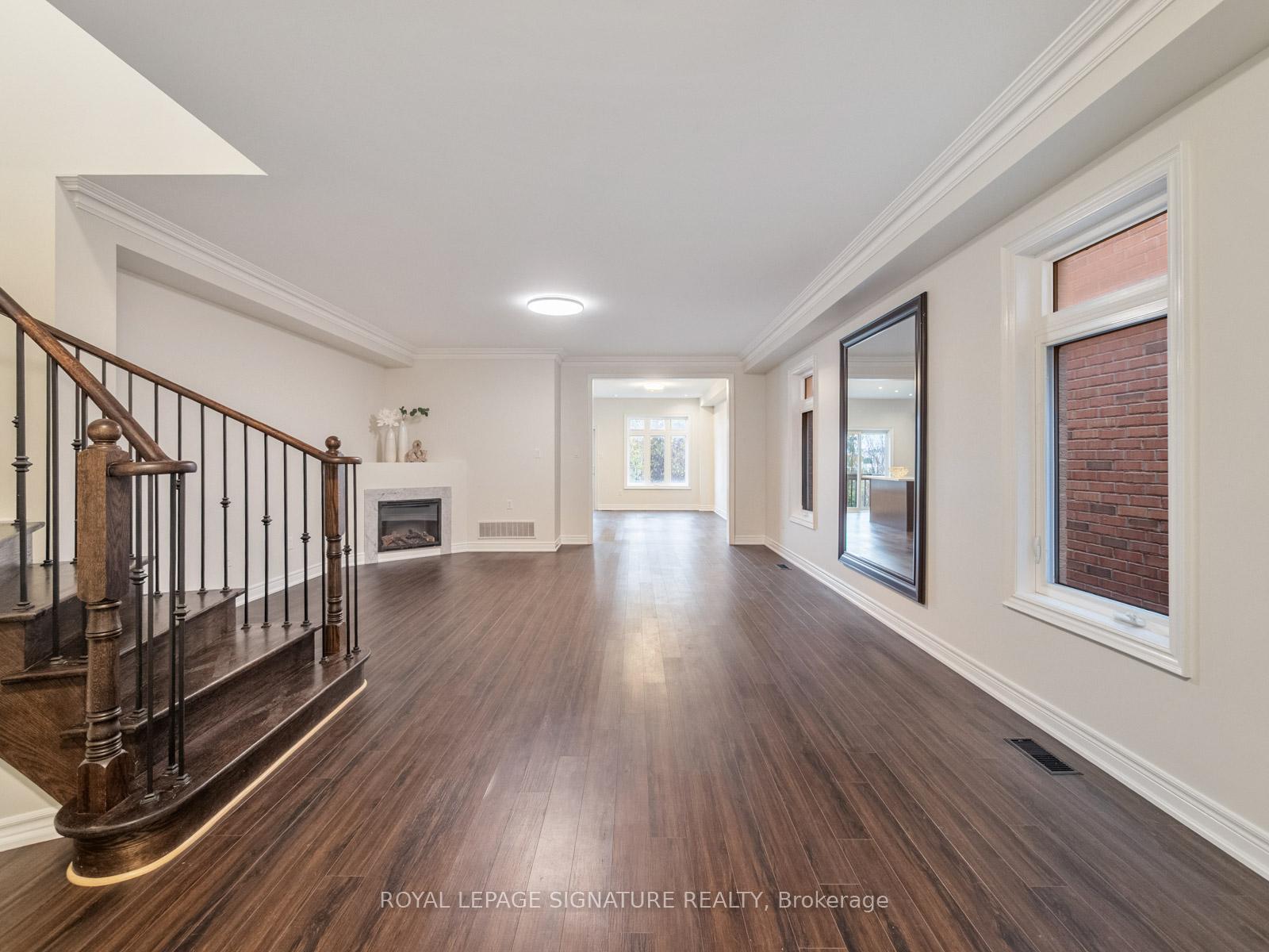 Photo 5 of 277 Bathurst Glen Drive, Vaughan, Patterson — HOMEH