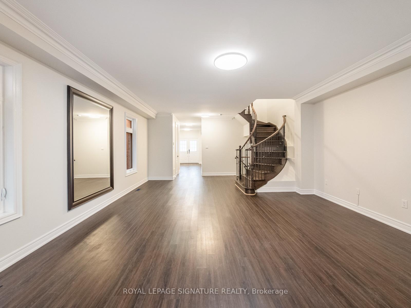 Photo 9 of 277 Bathurst Glen Drive, Vaughan, Patterson — HOMEH