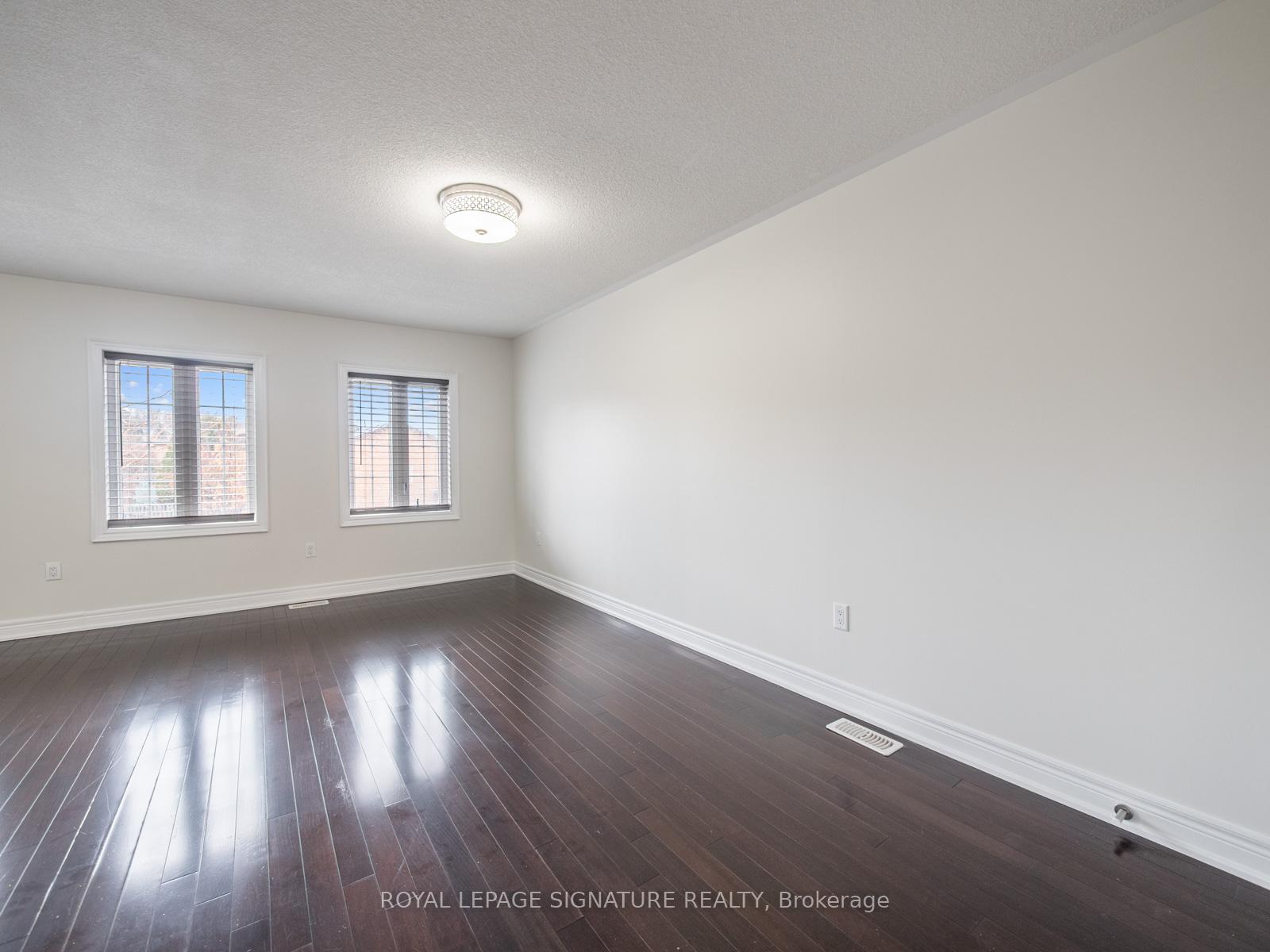 Photo 30 of 277 Bathurst Glen Drive, Vaughan, Patterson — HOMEH