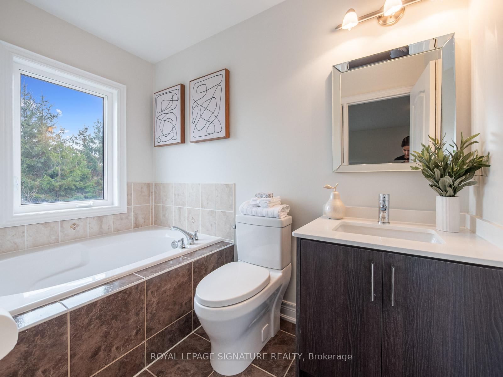 Photo 39 of 277 Bathurst Glen Drive, Vaughan, Patterson — HOMEH