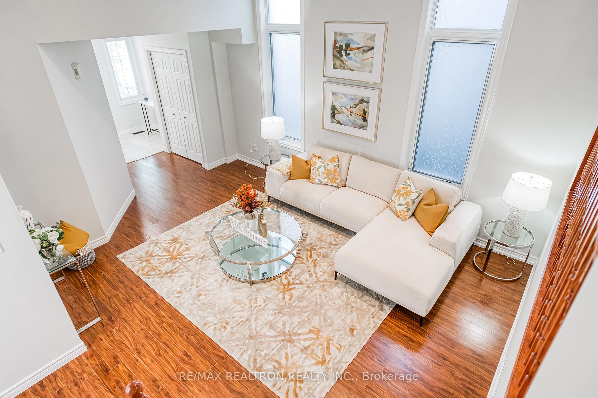 Photo 21 of 634 Violet Street, Waterloo, Columbia Forest — HOMEH