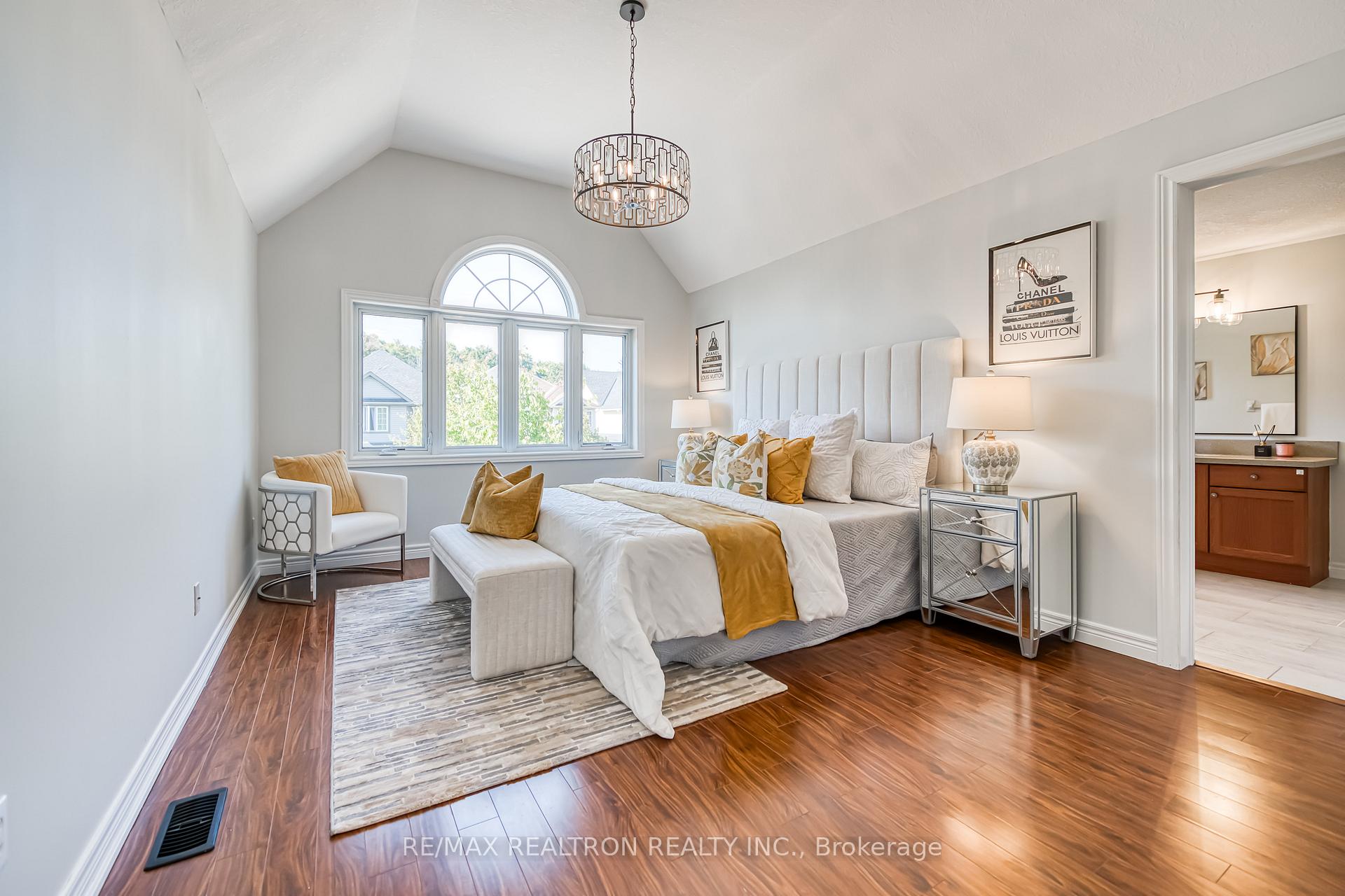 Photo 24 of 634 Violet Street, Waterloo, Columbia Forest — HOMEH