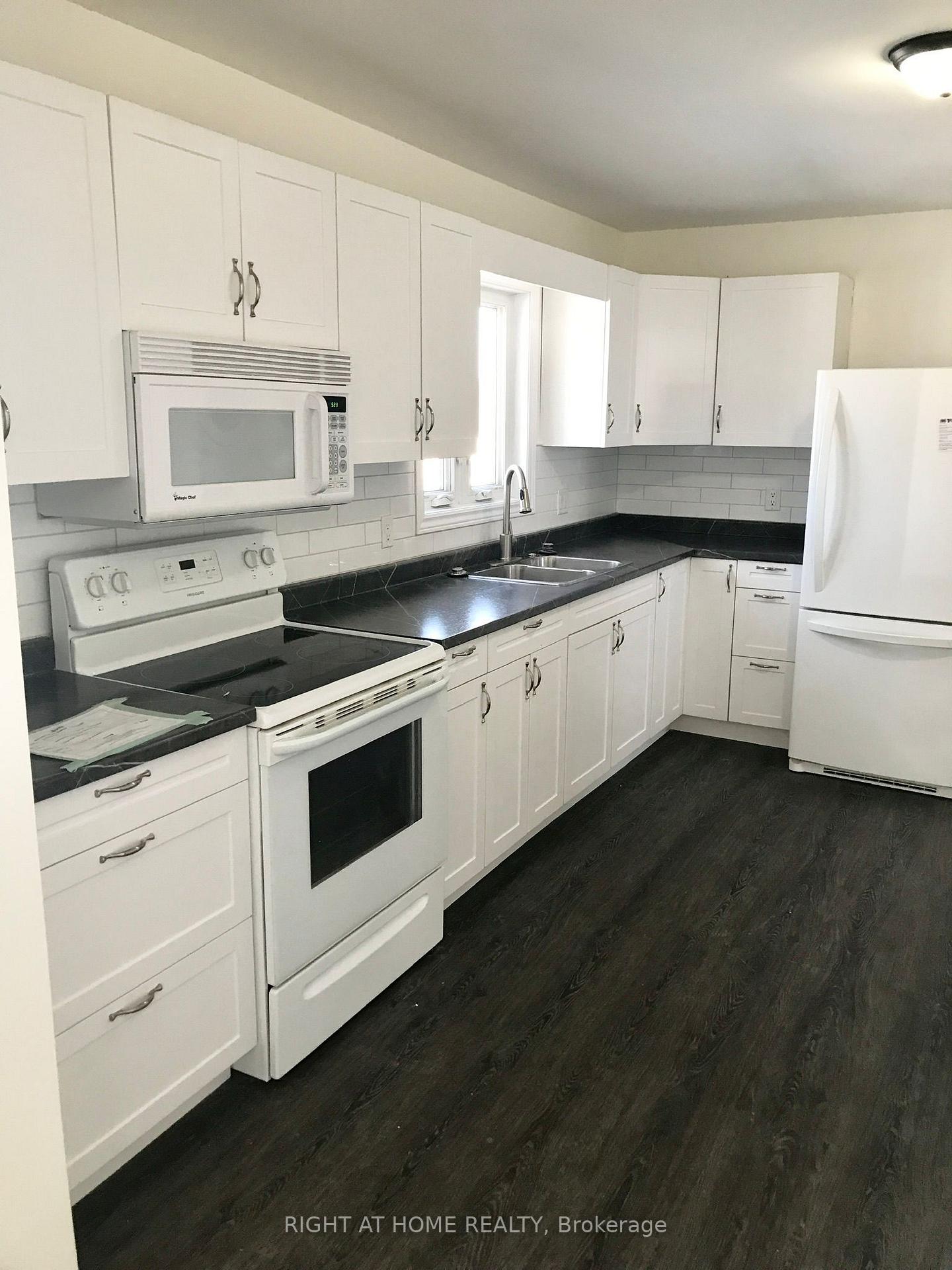 Photo 17 of 91 Victoria Street, Barrie, Sanford — HOMEH