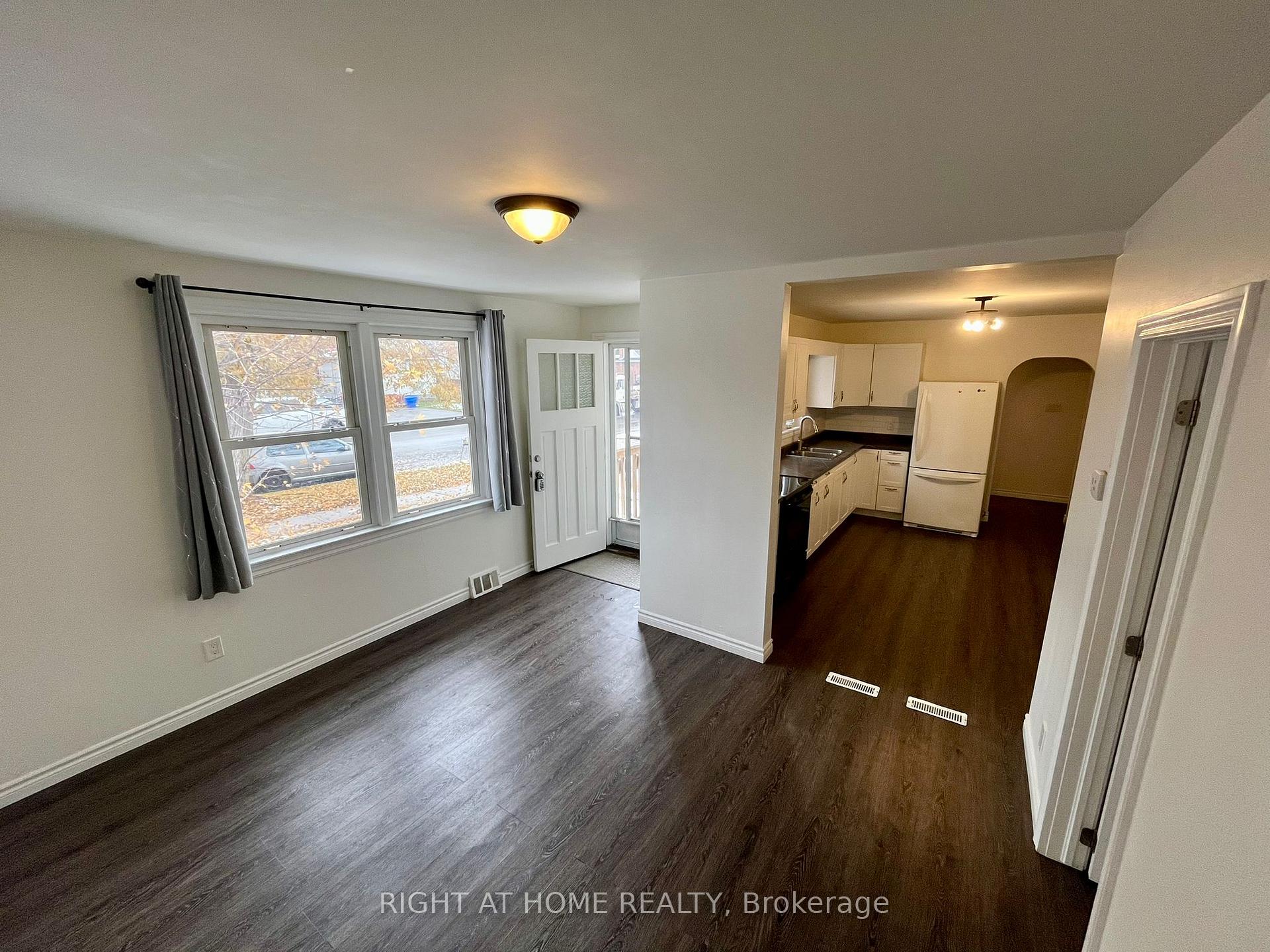 Photo 16 of 91 Victoria Street, Barrie, Sanford — HOMEH