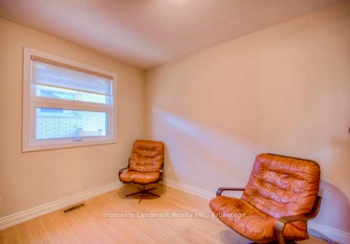Photo 12 of 251 Willowdale Place, Waterloo — HOMEH