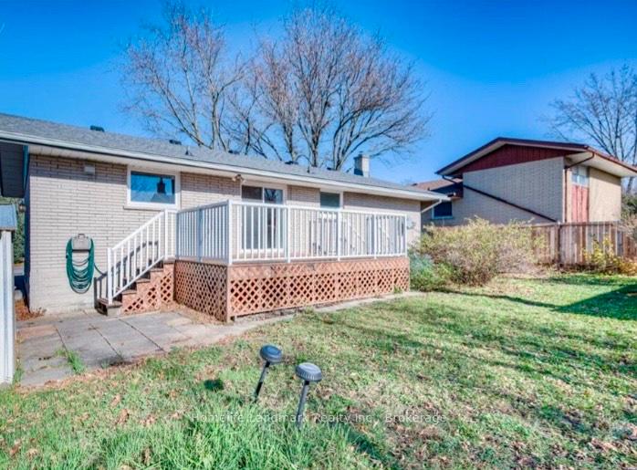 Photo 21 of 251 Willowdale Place, Waterloo — HOMEH