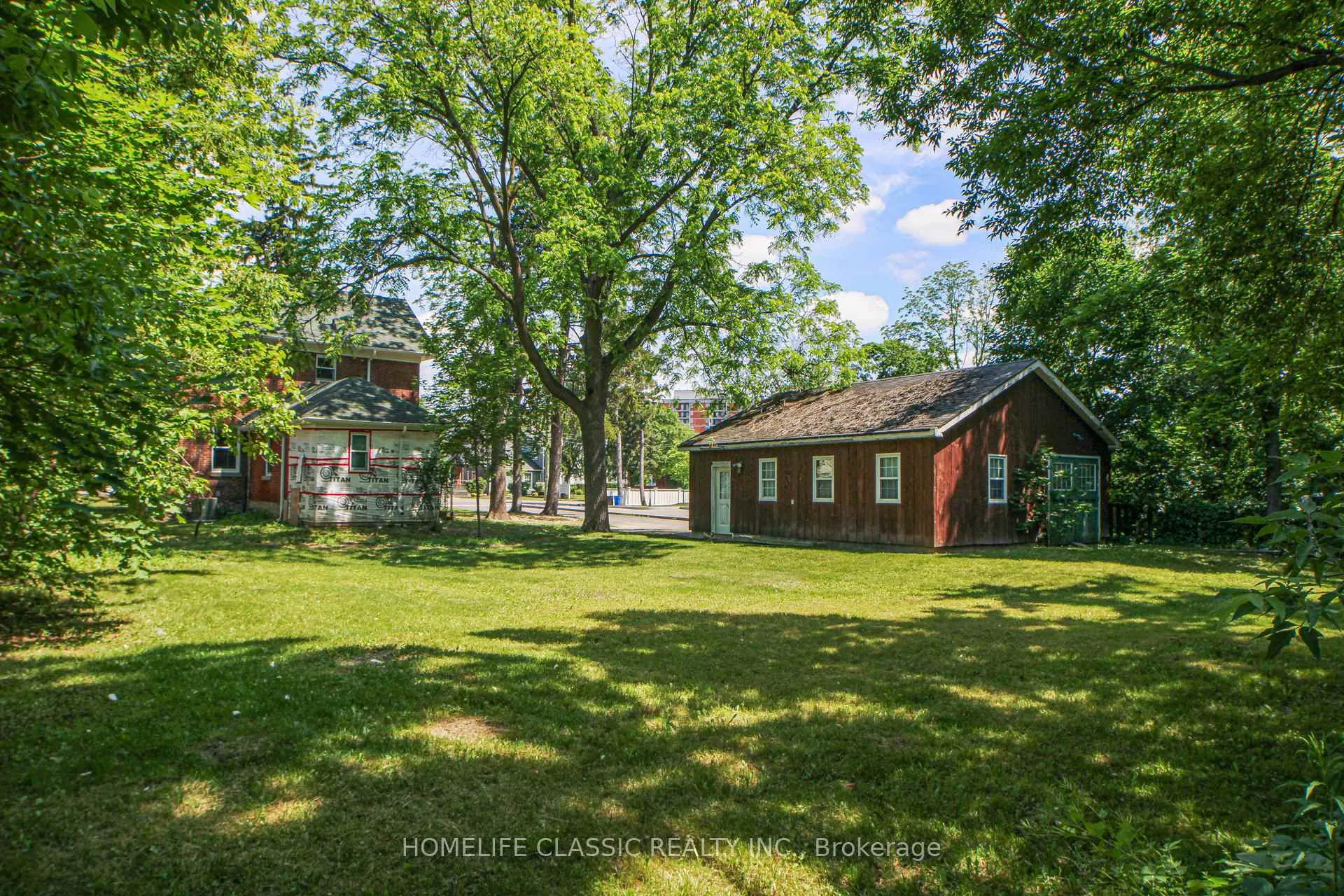 Photo 28 of Unit Unit B, 33 Centre Street, Vaughan, Crestwood-Springfarm-Yorkhill — HOMEH