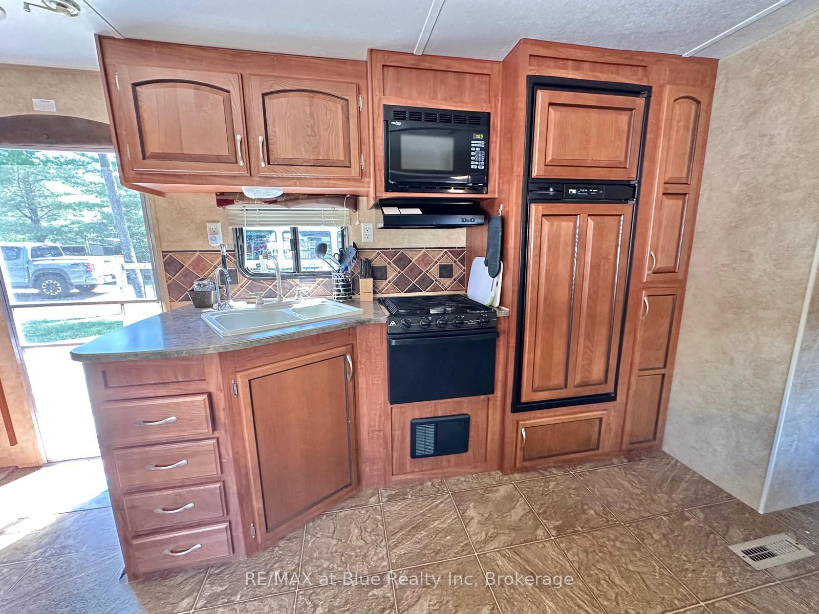 Photo 8 of Unit W 68, 7489 Sideroad 5 E, Wellington North, Rural Wellington North — HOMEH