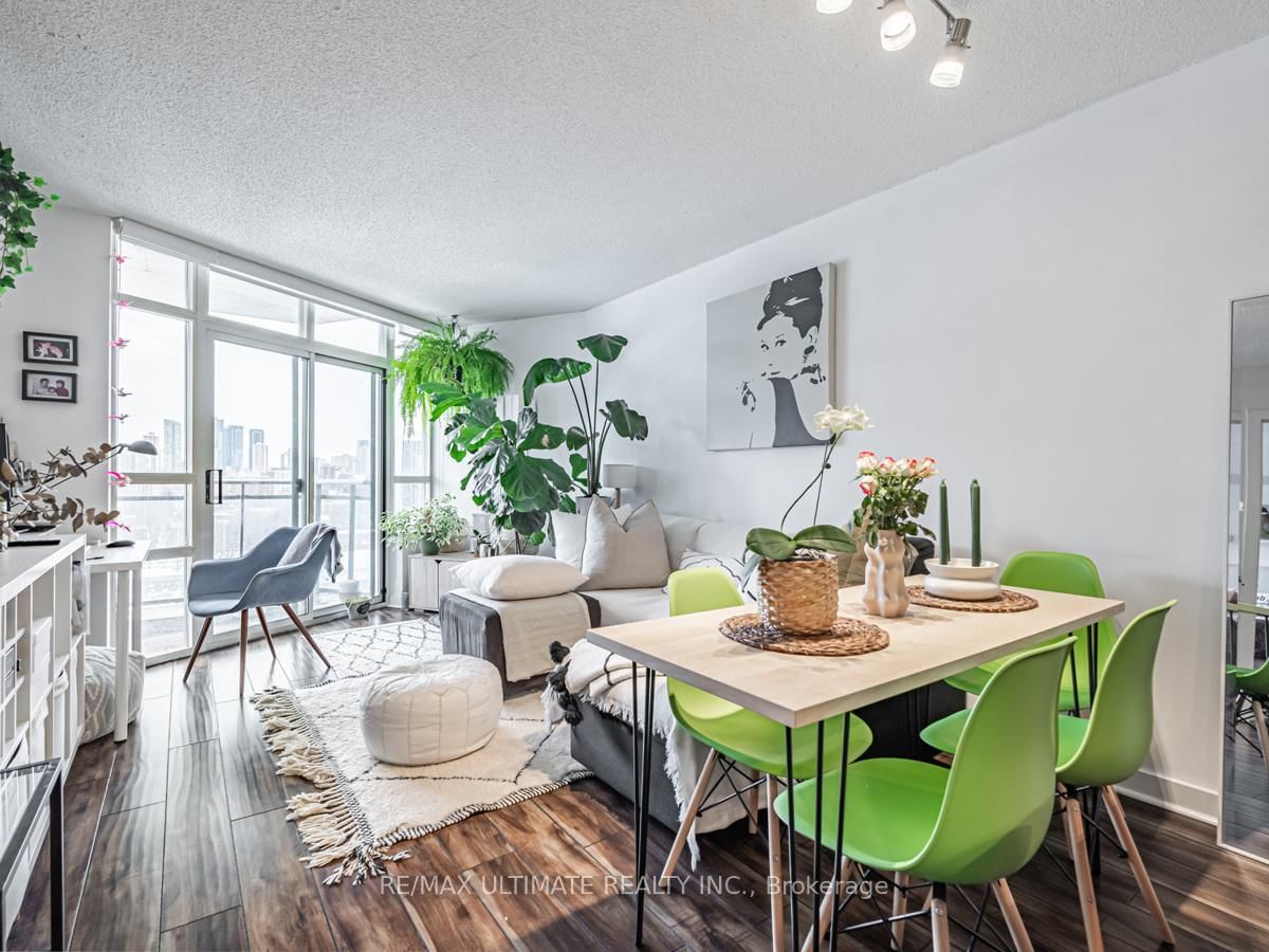 Photo 6 of Unit 1410, 255 Richmond St E, Toronto, Moss Park — HOMEH