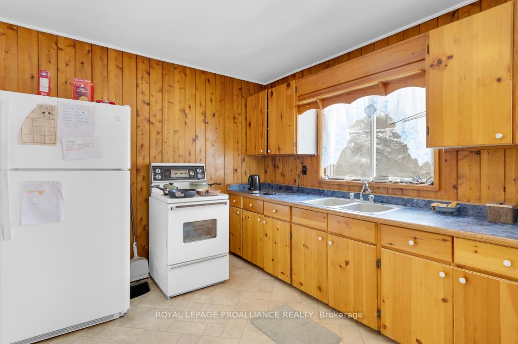 Photo 11 of 109770 Highway 7, Tweed, Elzevir (Twp) — HOMEH