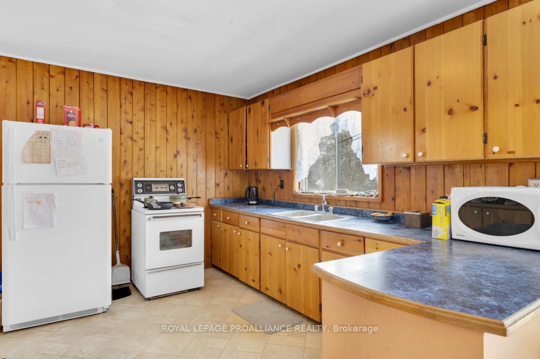 Photo 12 of 109770 Highway 7, Tweed, Elzevir (Twp) — HOMEH