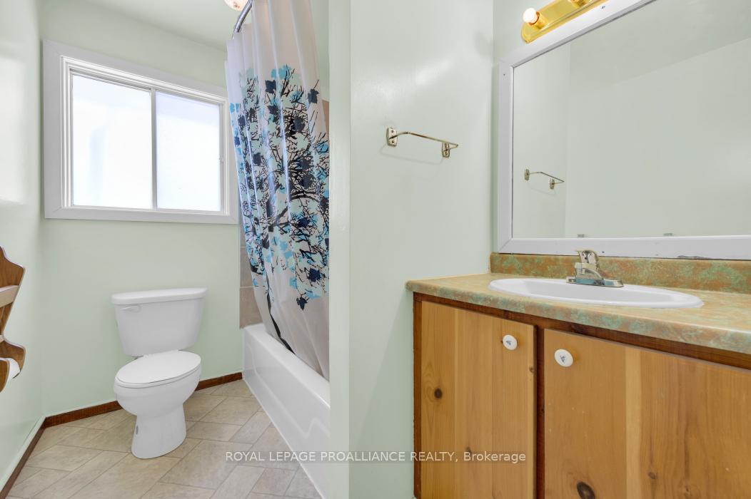 Photo 18 of 109770 Highway 7, Tweed, Elzevir (Twp) — HOMEH