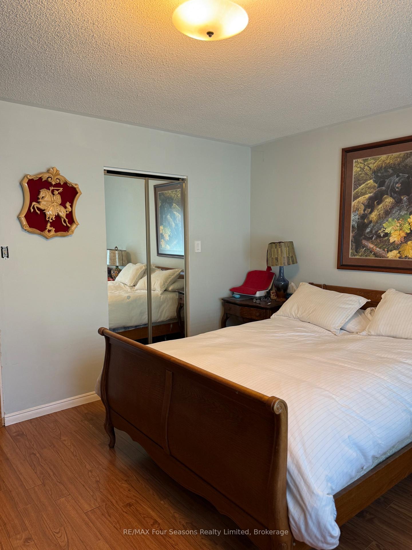 Photo 11 of 3 Bridgeview Court, Wasaga Beach — HOMEH
