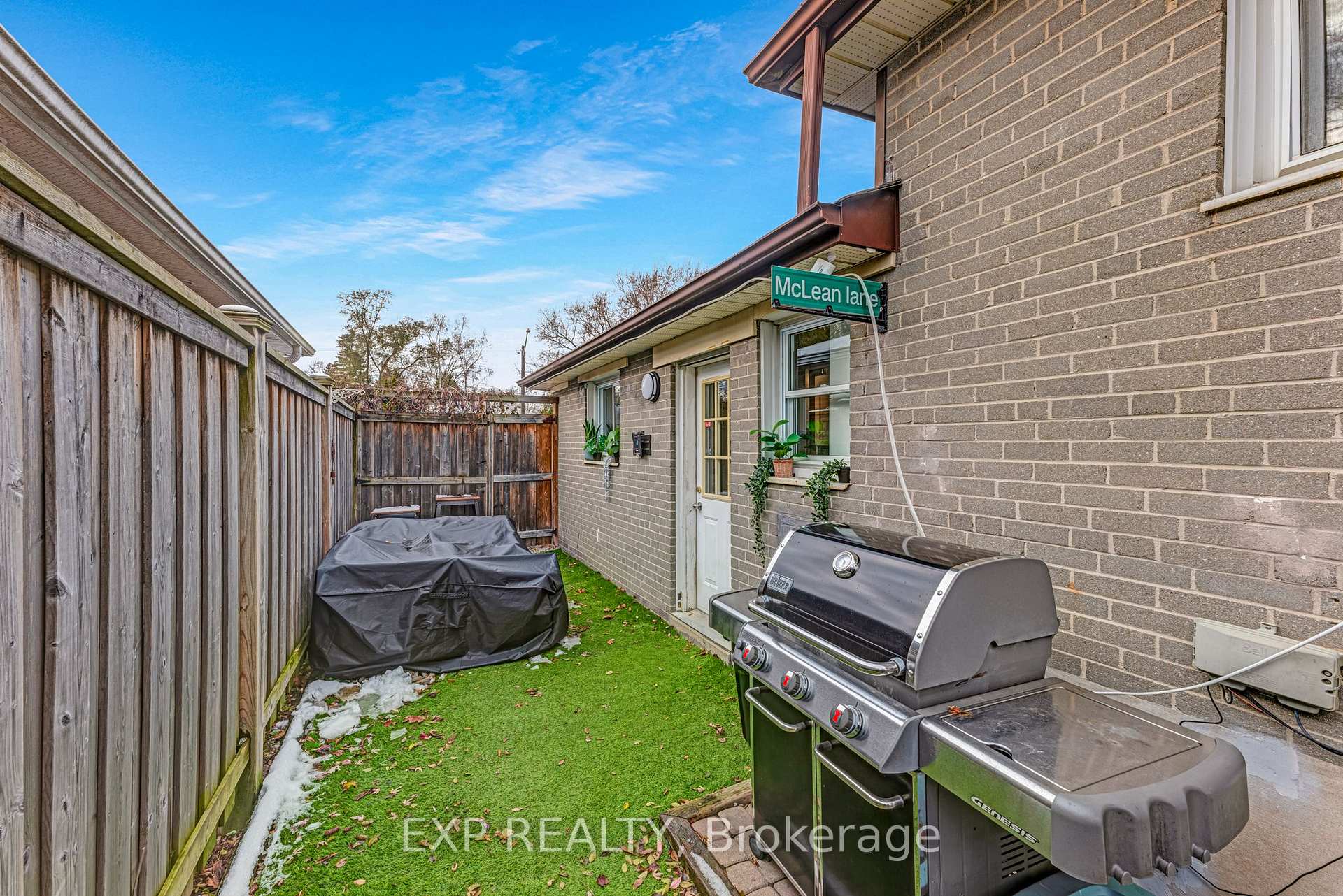 Photo 29 of 5 Kitimat Crescent, Aurora, Aurora Heights — HOMEH