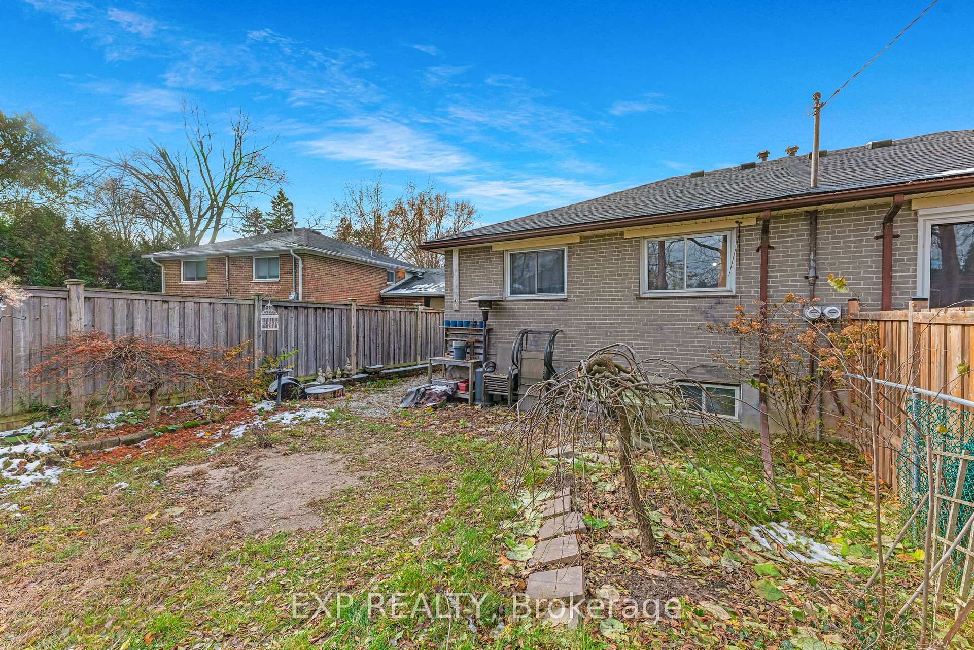 Photo 28 of 5 Kitimat Crescent, Aurora, Aurora Heights — HOMEH