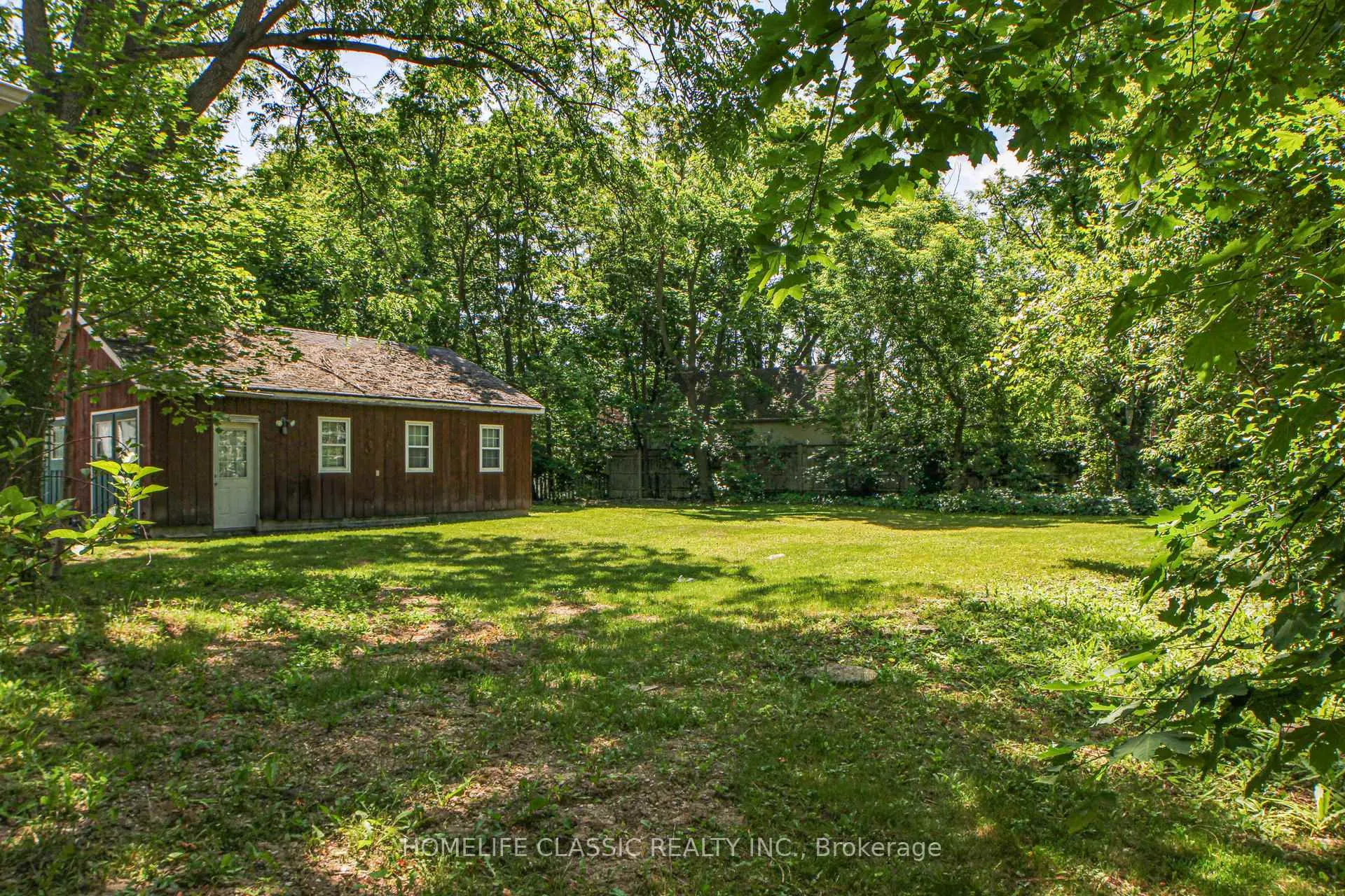 Photo 21 of Unit Unit A, 33 Centre Street, Vaughan, Crestwood-Springfarm-Yorkhill — HOMEH