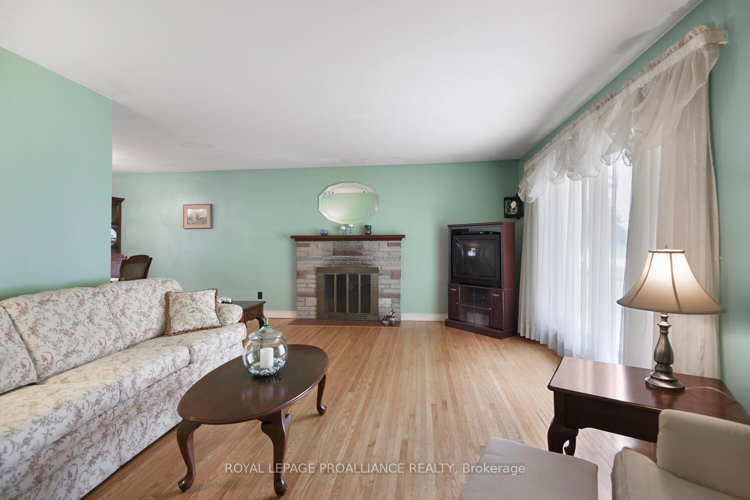 Photo 2 of 3507 Charleville Road, Augusta, Augusta Twp — HOMEH
