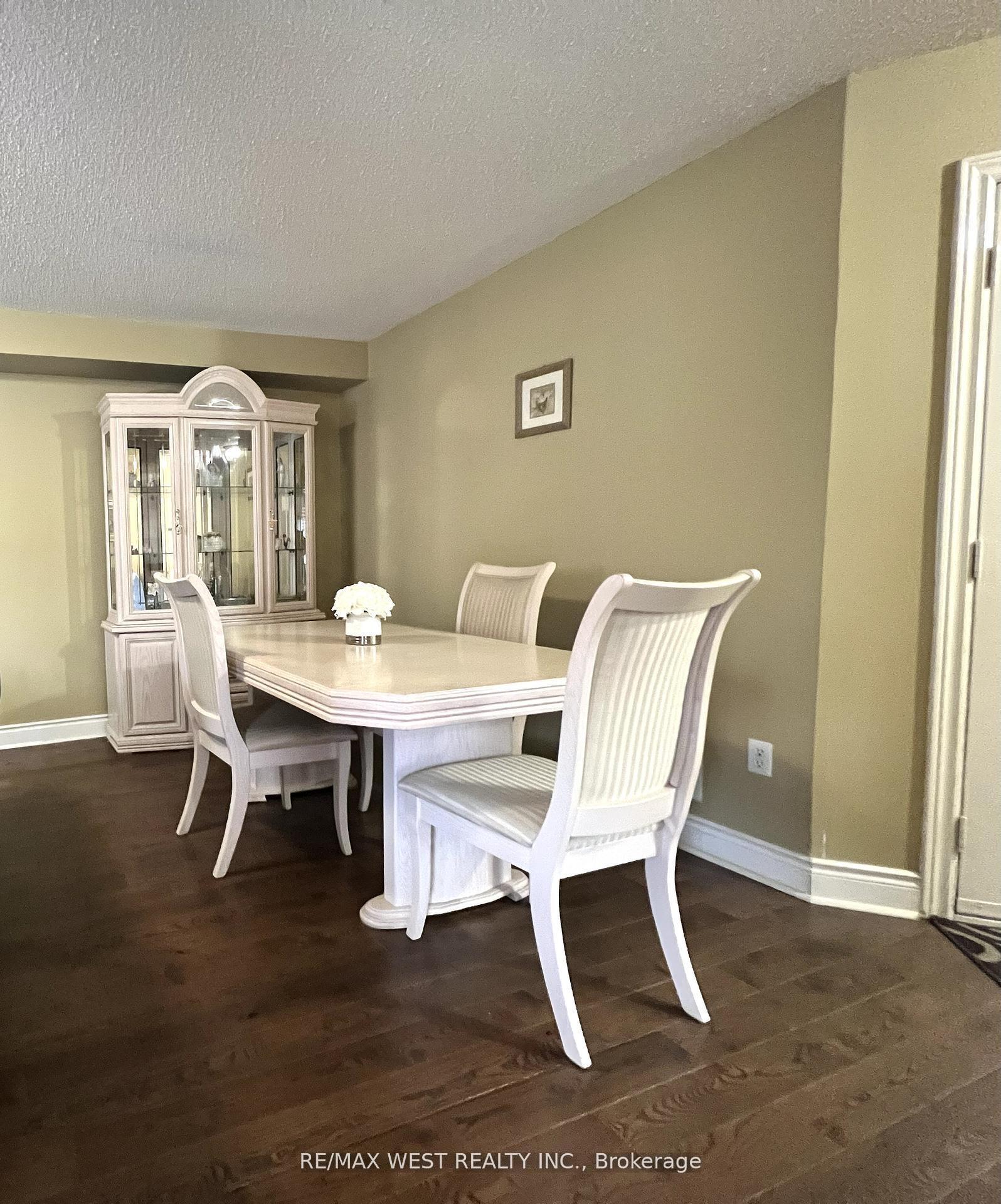 Photo 11 of 40 Toscana Road, Vaughan, Sonoma Heights — HOMEH