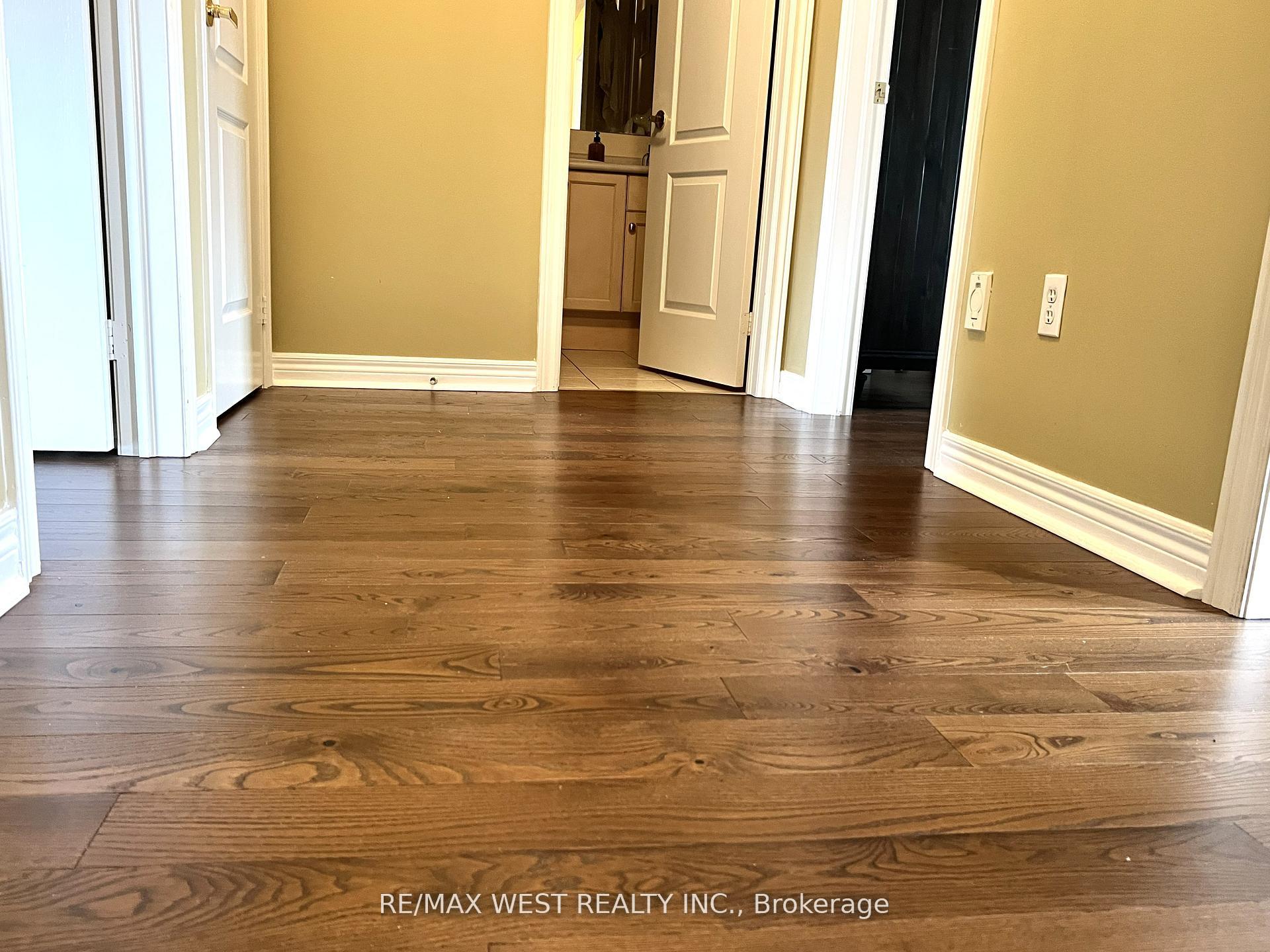 Photo 14 of 40 Toscana Road, Vaughan, Sonoma Heights — HOMEH