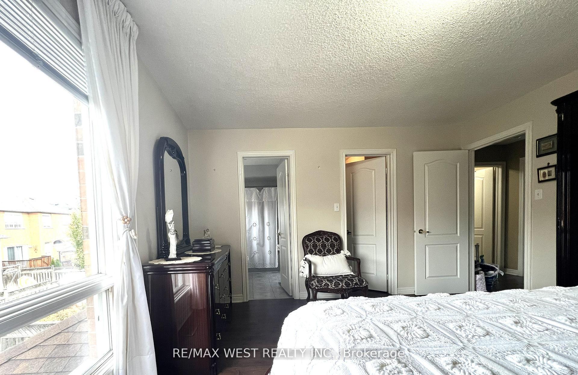 Photo 16 of 40 Toscana Road, Vaughan, Sonoma Heights — HOMEH