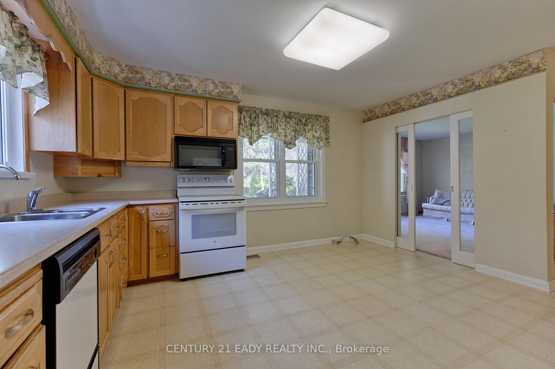 Photo 11 of 877A Foymount Road, Bonnechere Valley, Eganville/Bonnechere Twp — HOMEH