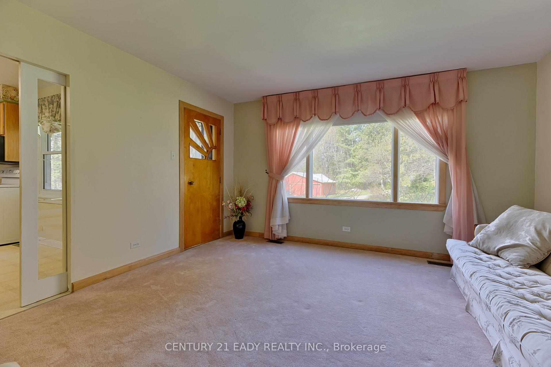 Photo 12 of 877A Foymount Road, Bonnechere Valley, Eganville/Bonnechere Twp — HOMEH