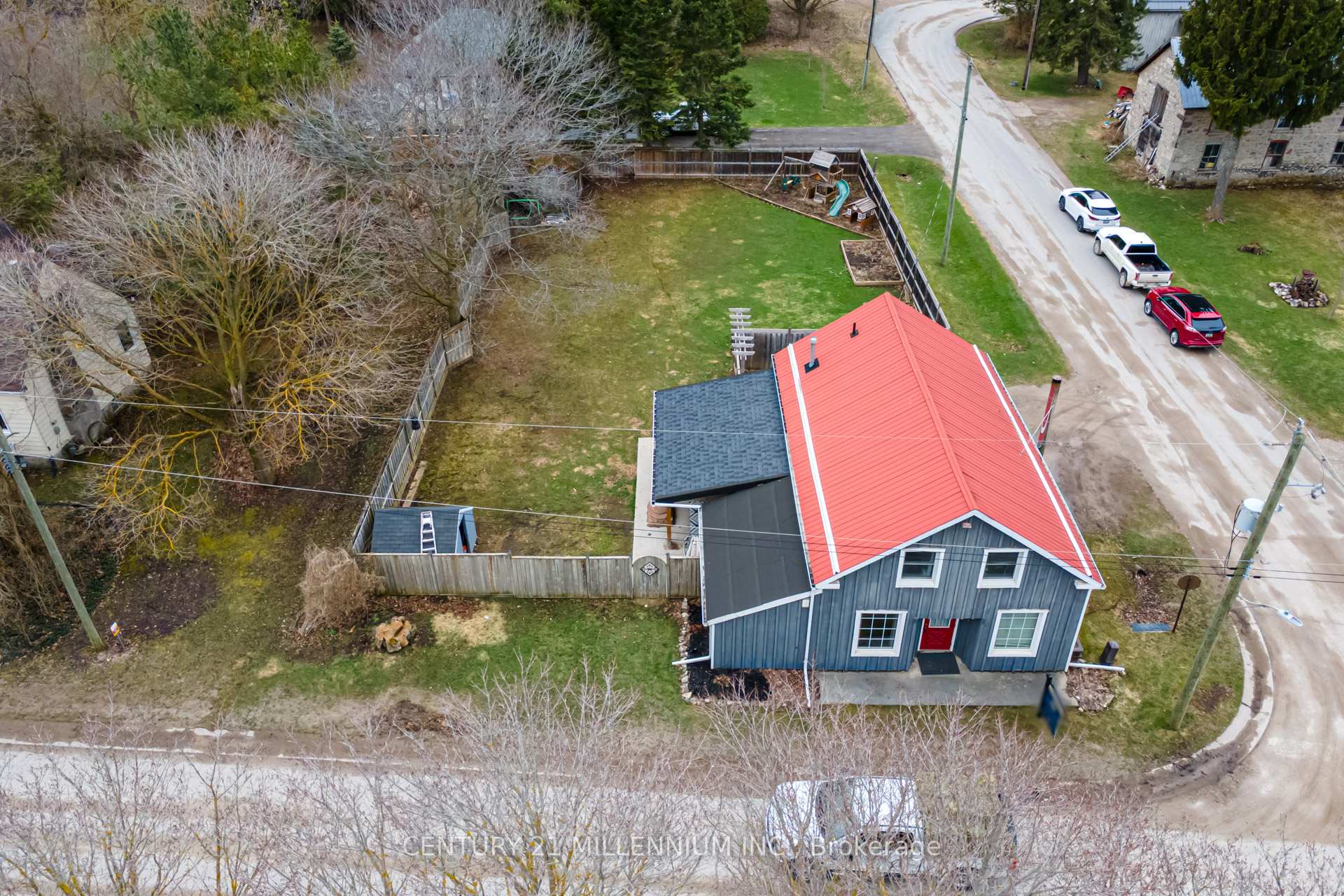 Photo 3 of 25 Mill Street, Amaranth, Rural Amaranth — HOMEH